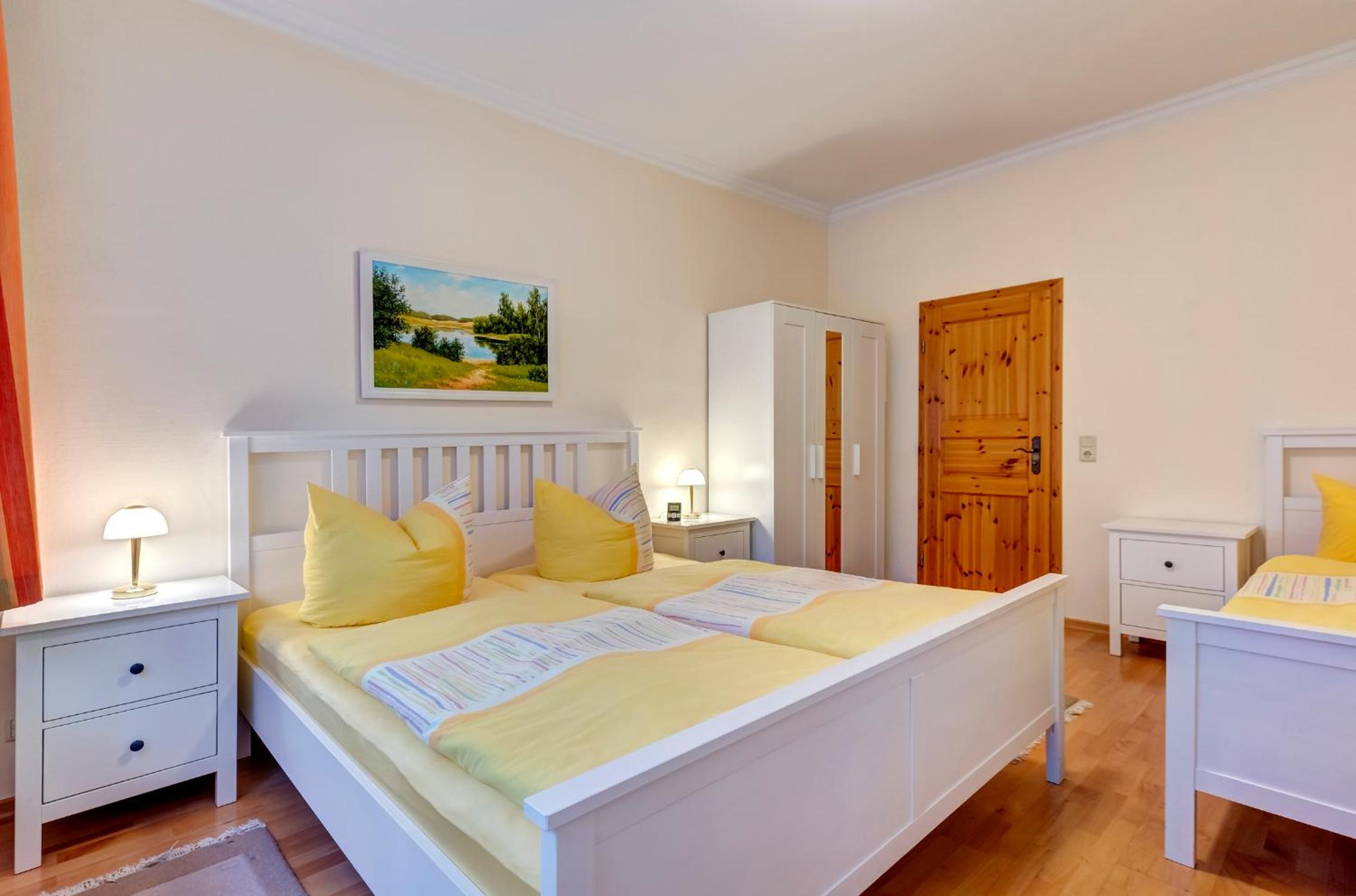 One-Bedroom Apartment with Terrace photo 1