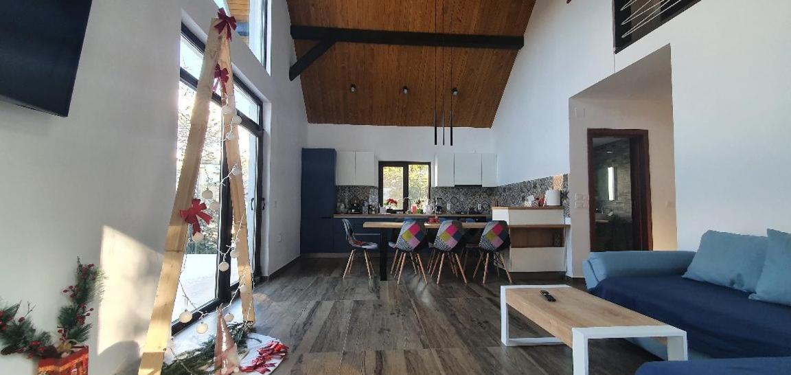 Villa - Photo 14