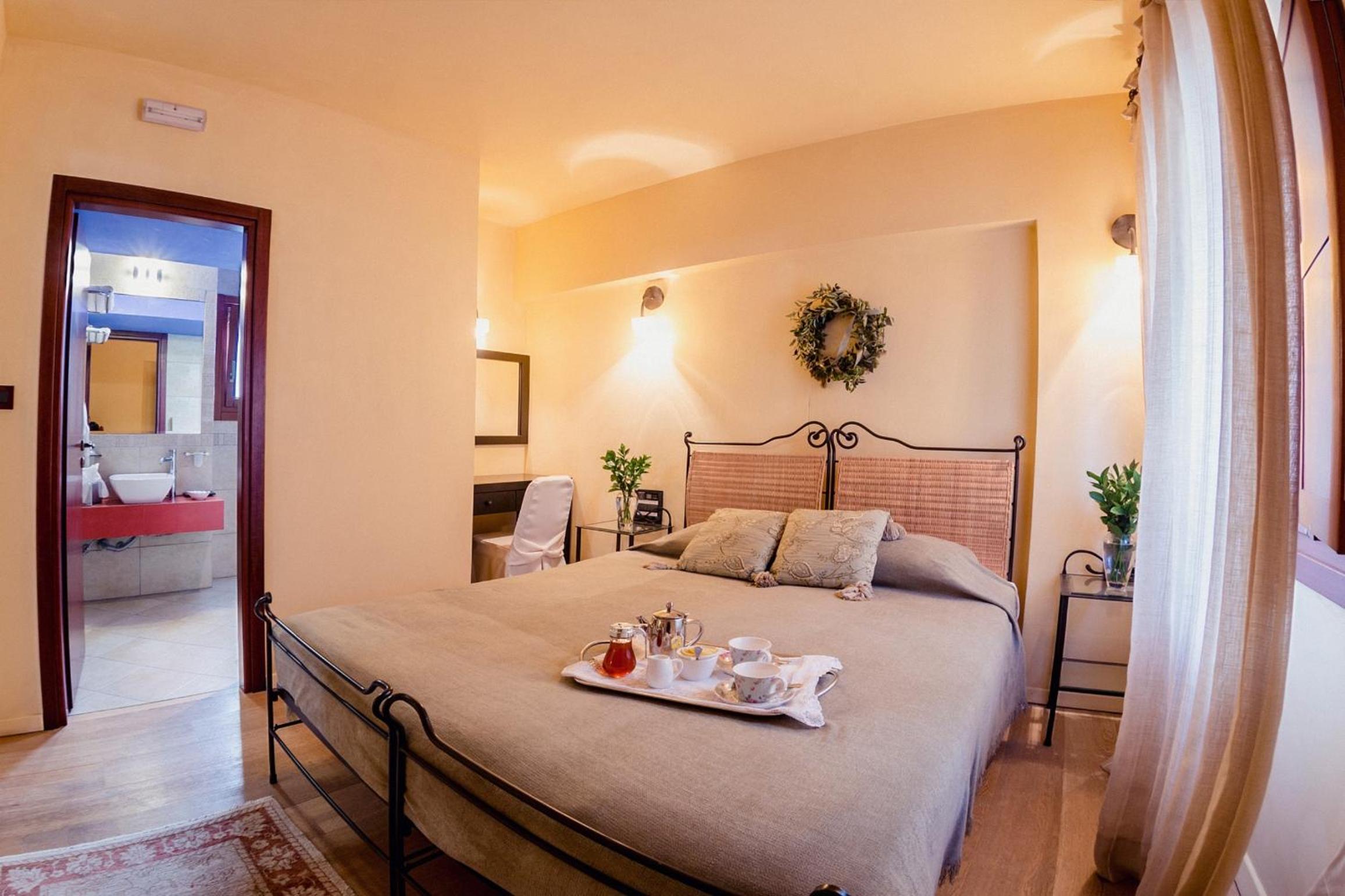Anatoli Suite with Jetted Shower & Veranda - Photo 5