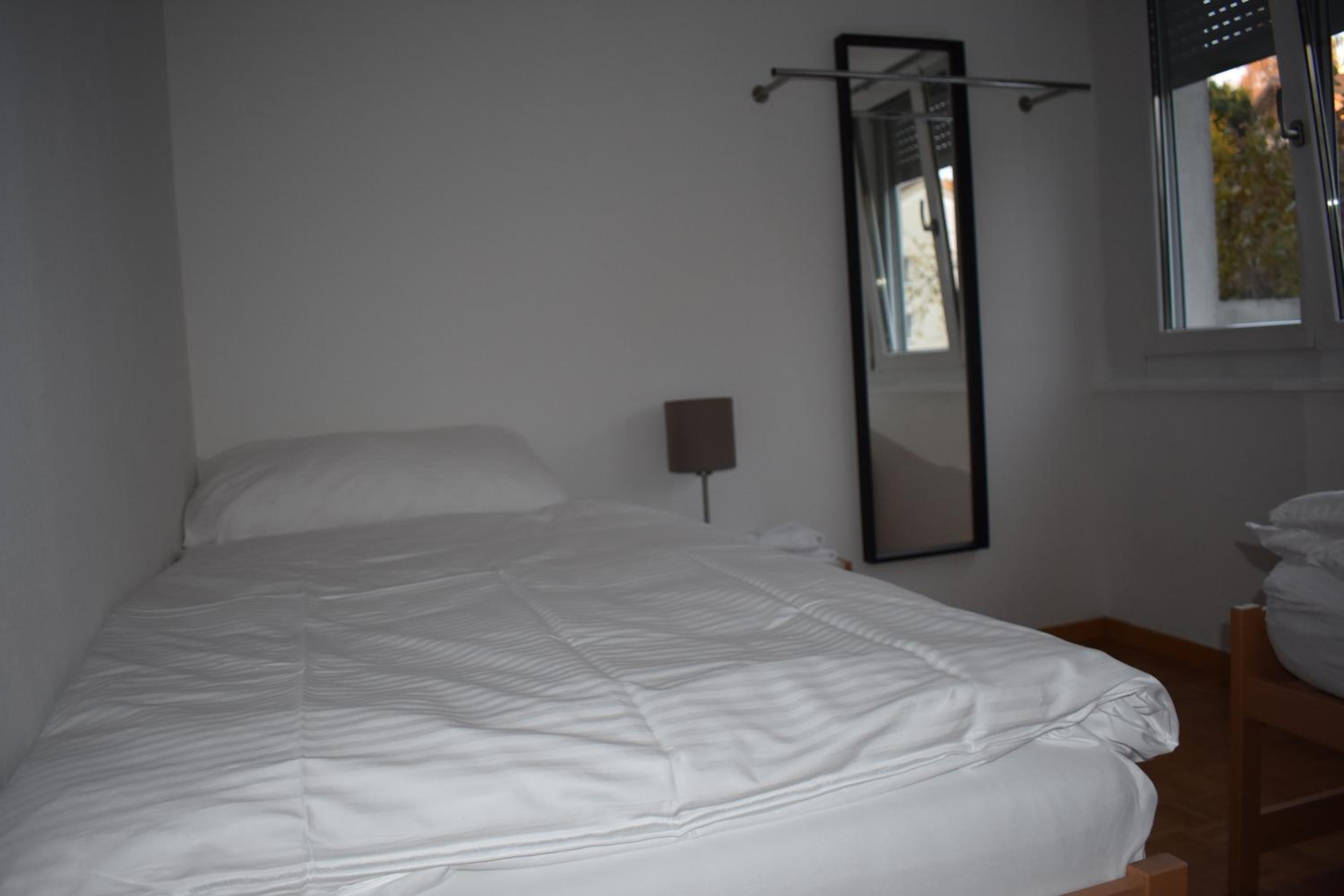 Three-Bedroom Apartment - Photo 5