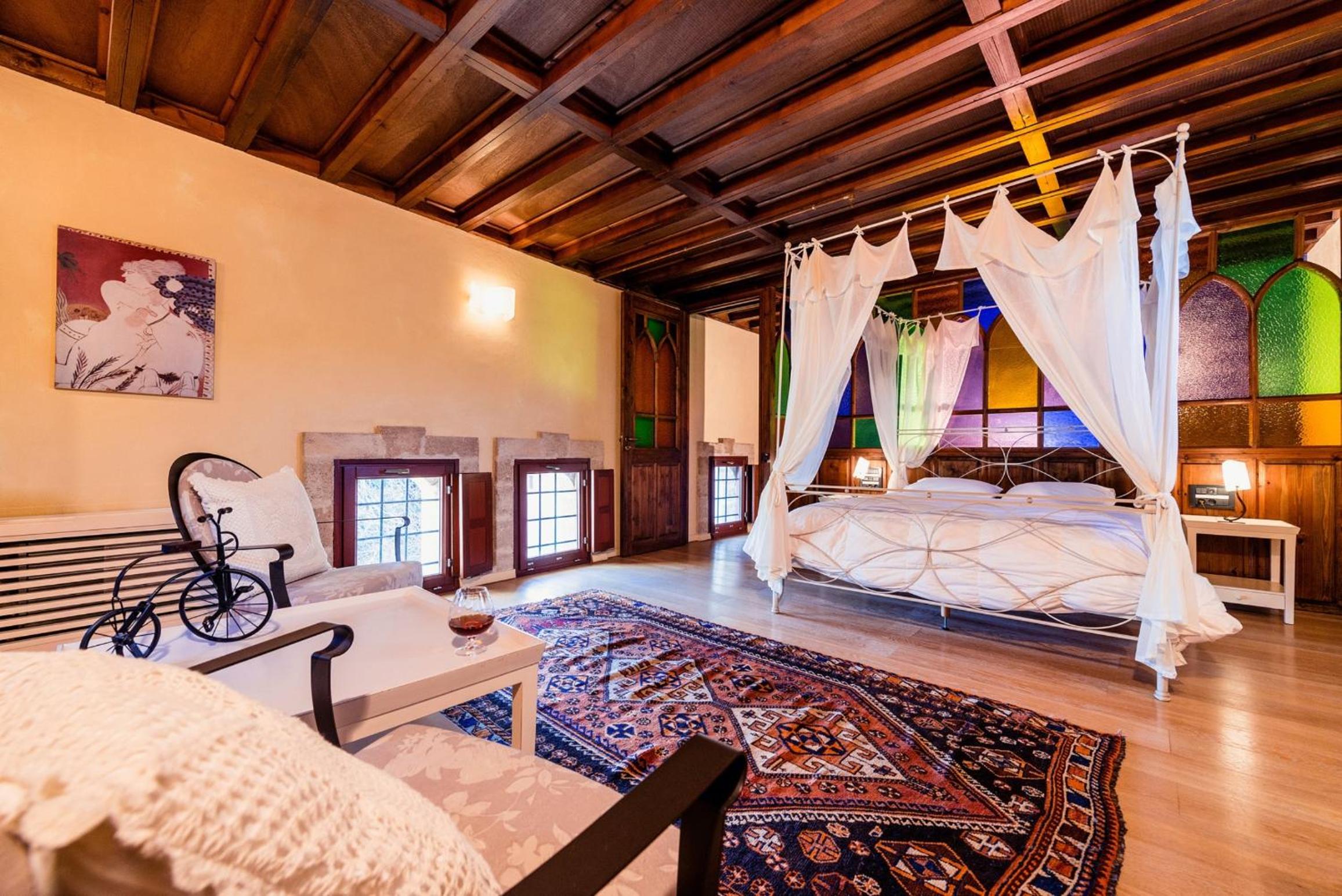 Thalassa Suite with Spa Tub & Sea View - Photo 3