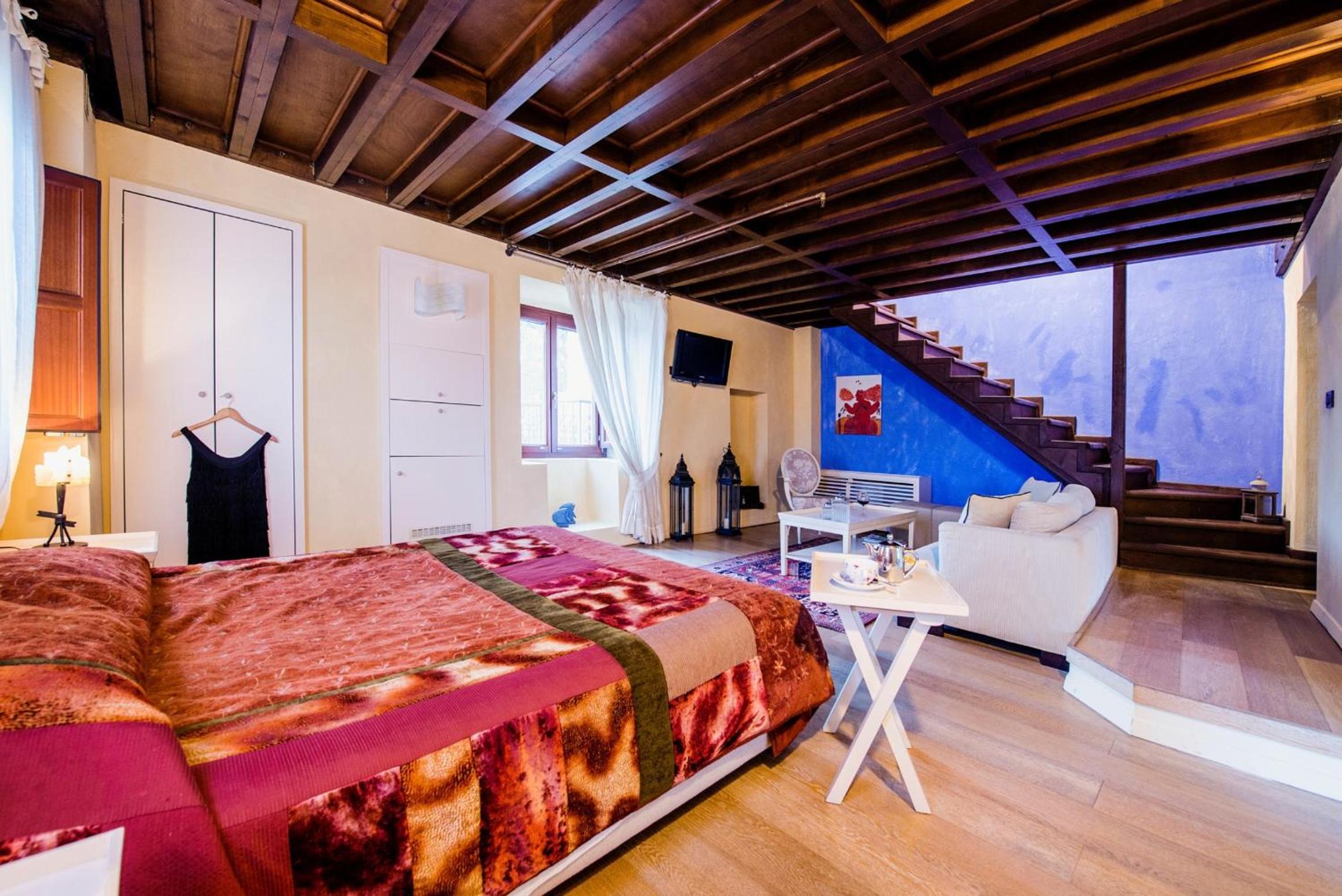 Thalassa Suite with Spa Tub & Sea View - Photo 2
