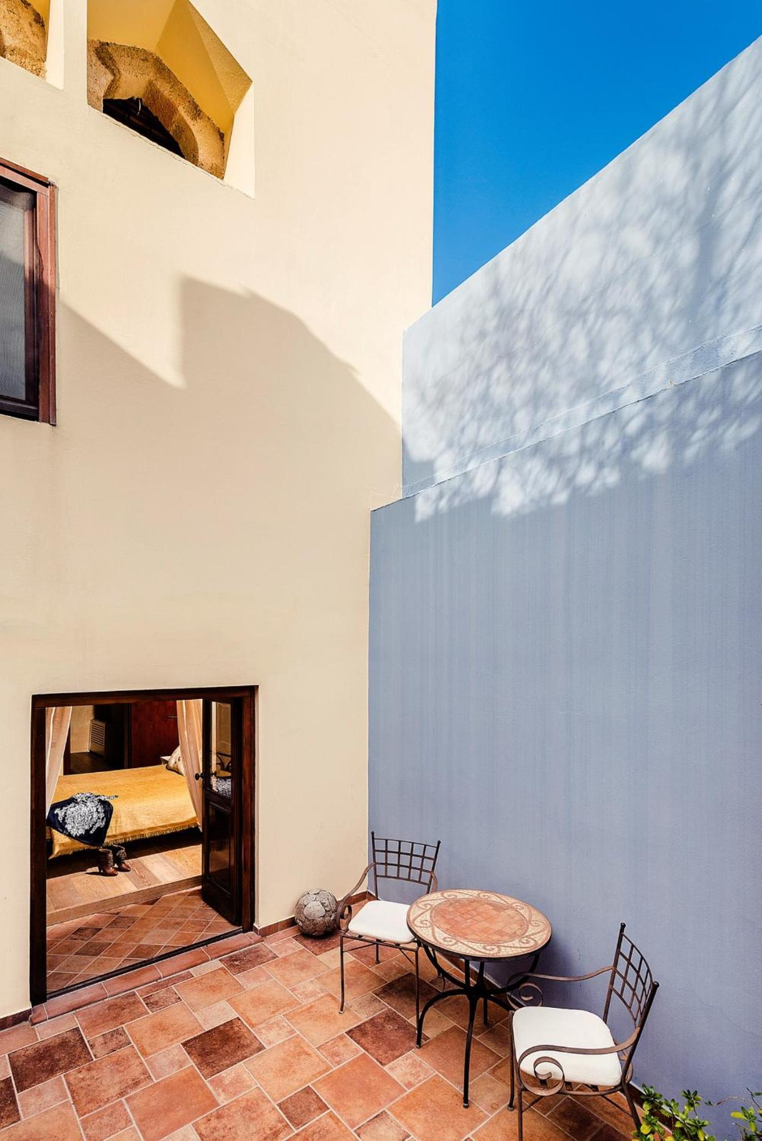 Eros Junior Suite with Spa Tub - Photo 9