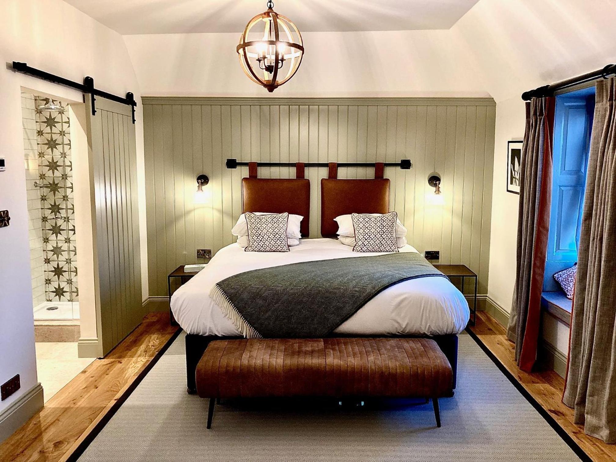 Suite - Photo 3
