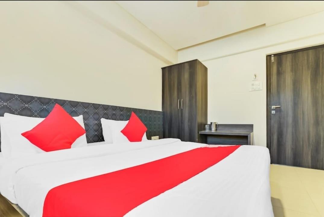 Deluxe Double Room - Photo 1