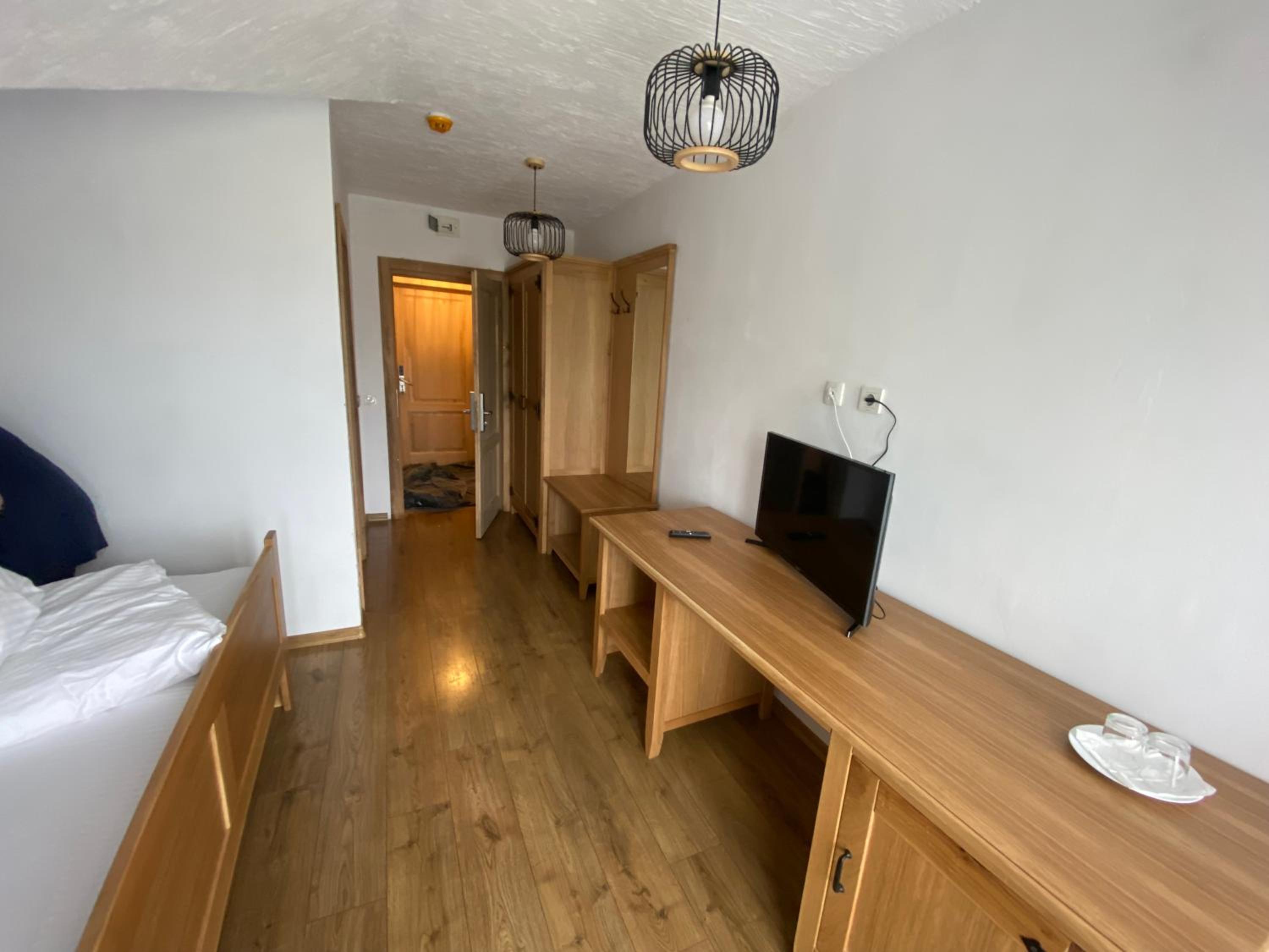 Double Room - Attic photo 3