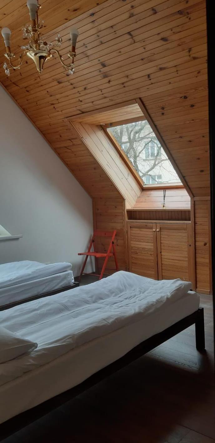 Triple Room with Private Bathroom - Photo 4