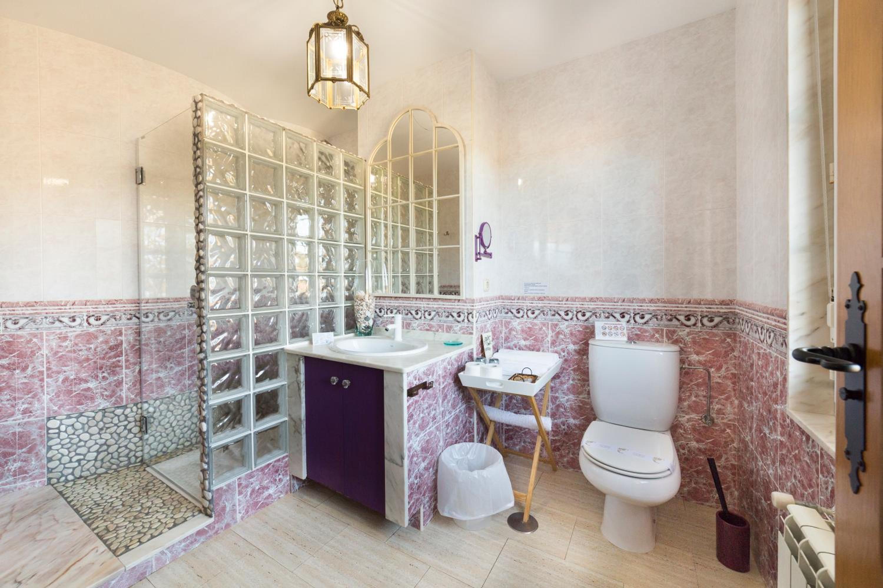 Double Room - Photo 27