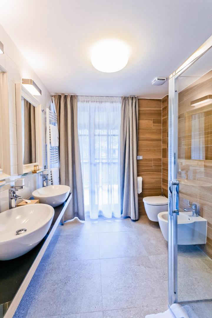Suite with Balcony photo 3