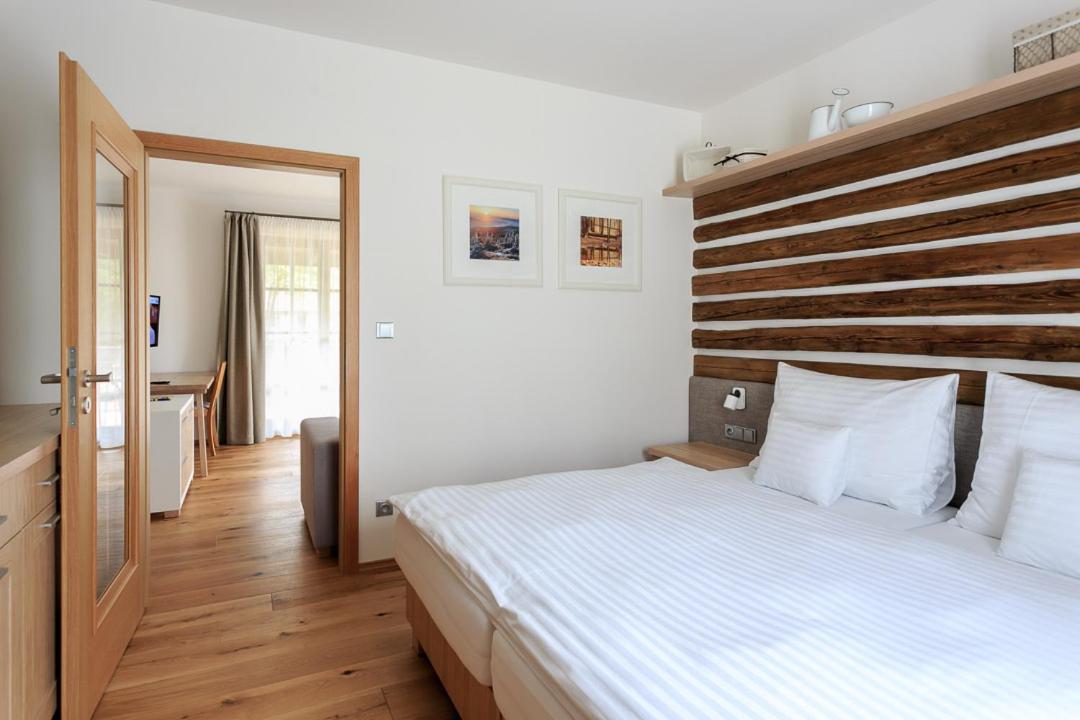 Suite with Balcony photo 1