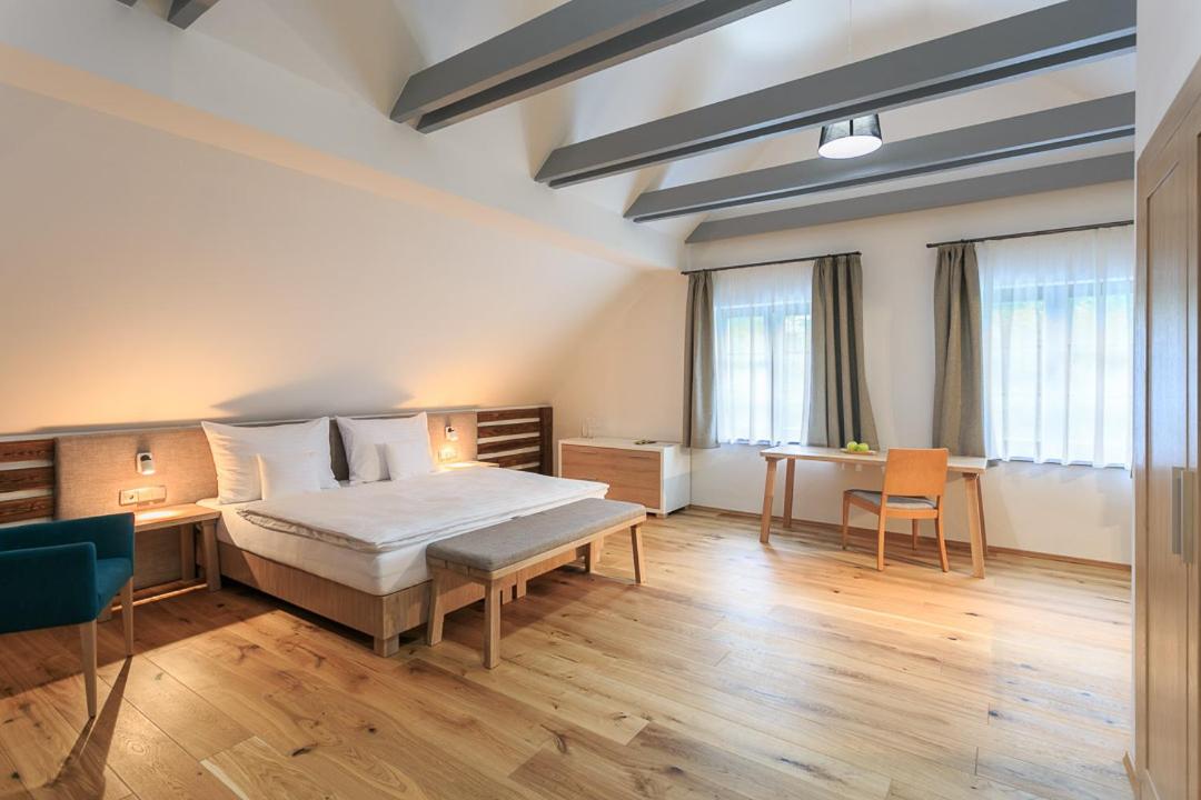 Suite with Garden View photo 2