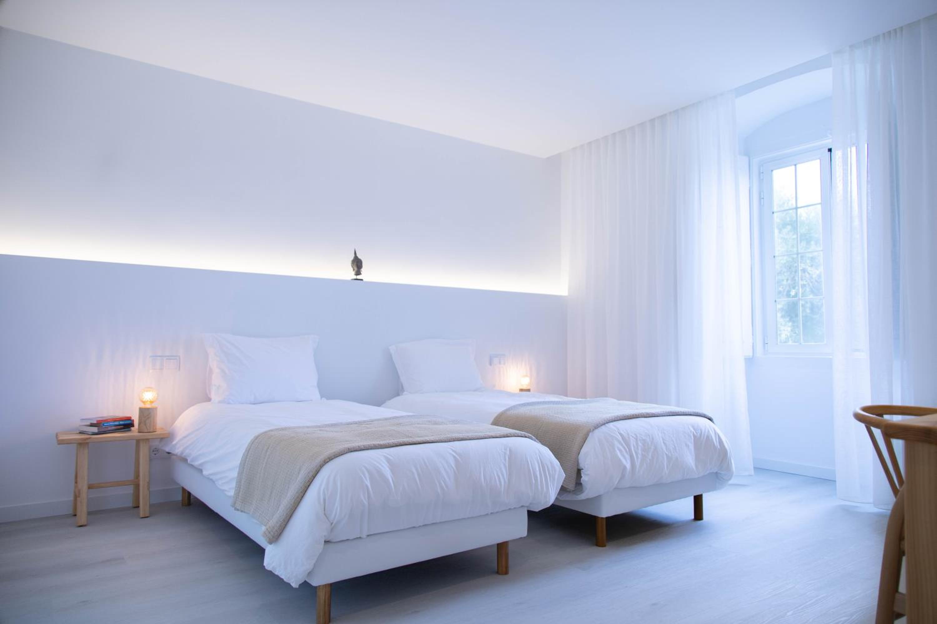 Deluxe Double or Twin Room photo 1