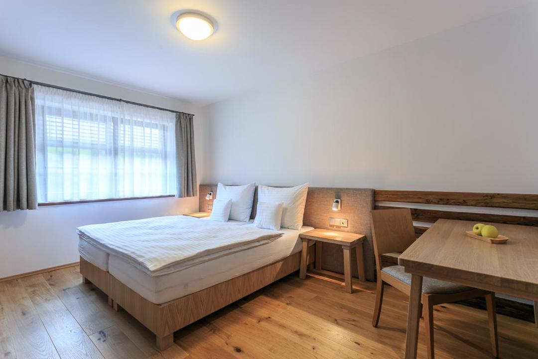 Deluxe Double or Twin Room with Garden View photo 1