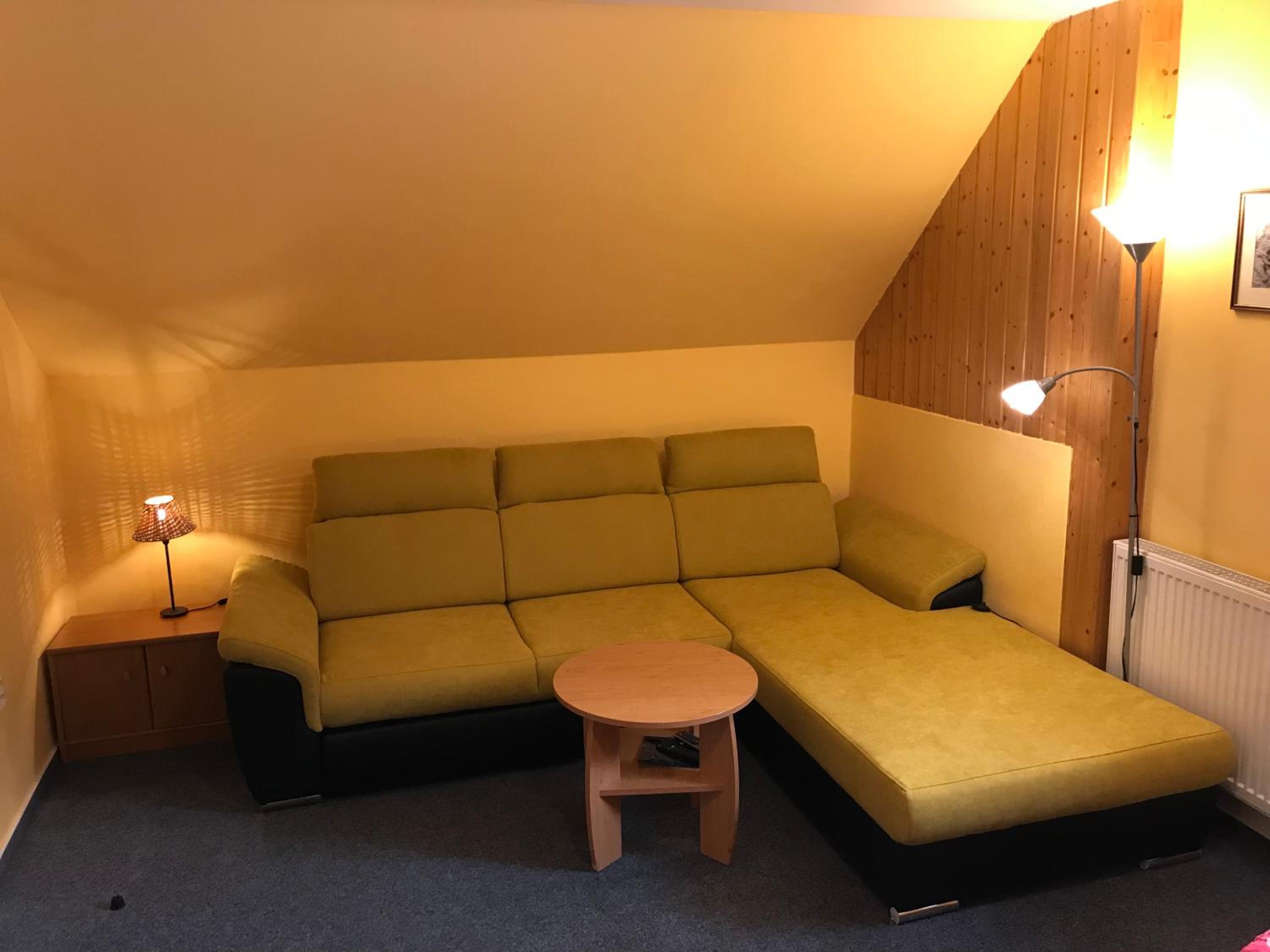 Deluxe Family Room photo 1