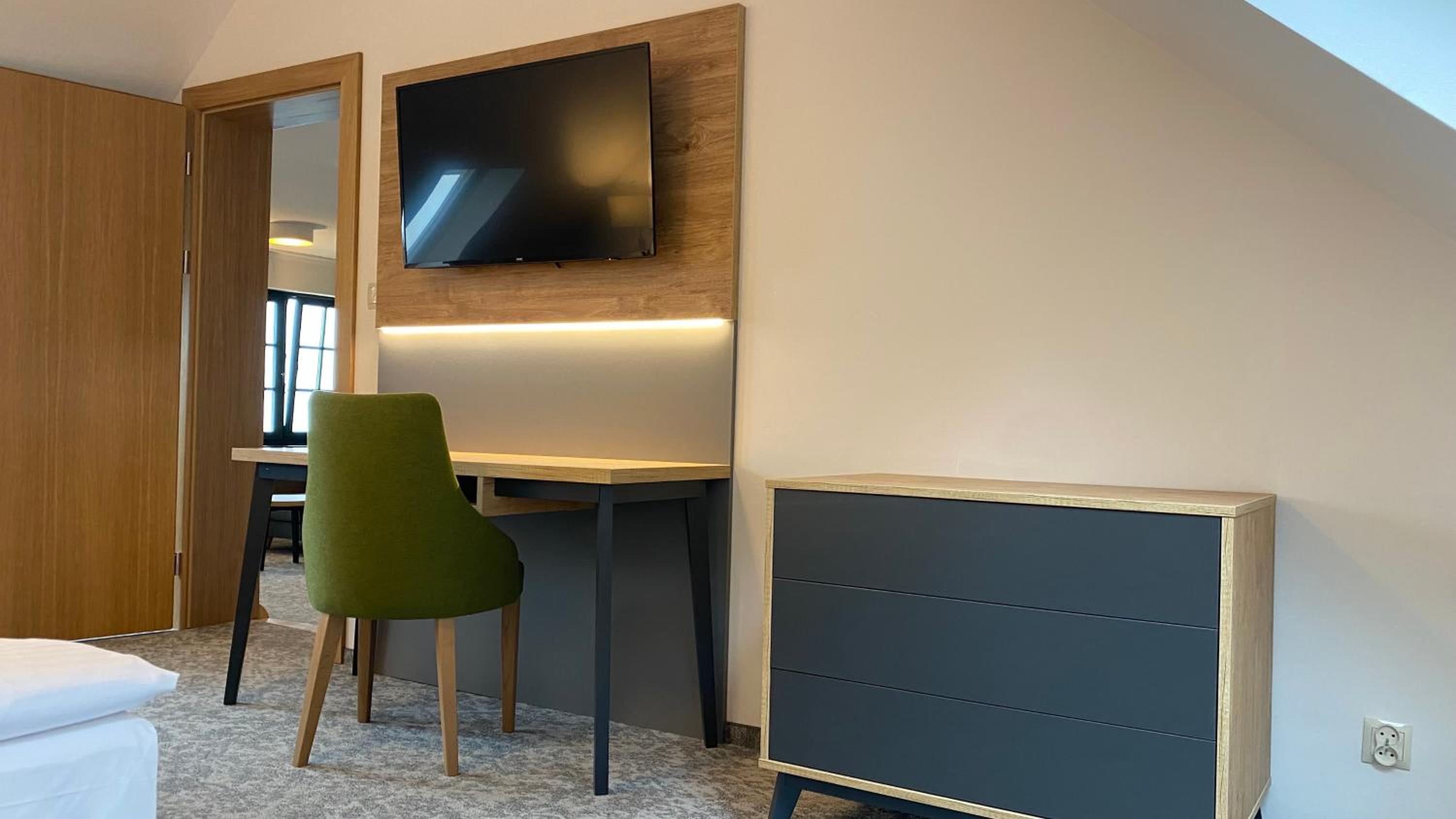 Deluxe Family Suite photo 3