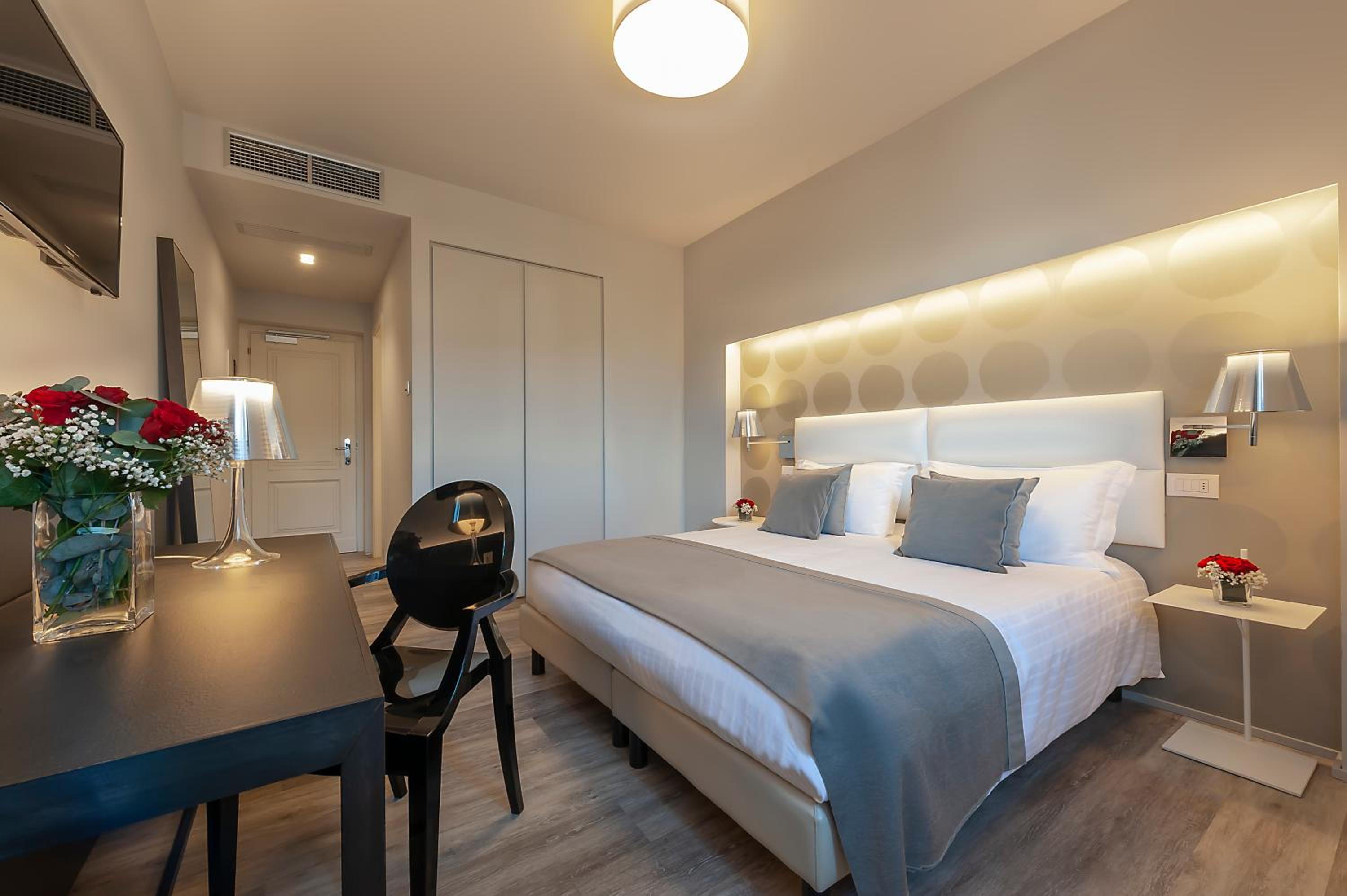 Superior Double Room - Photo 9
