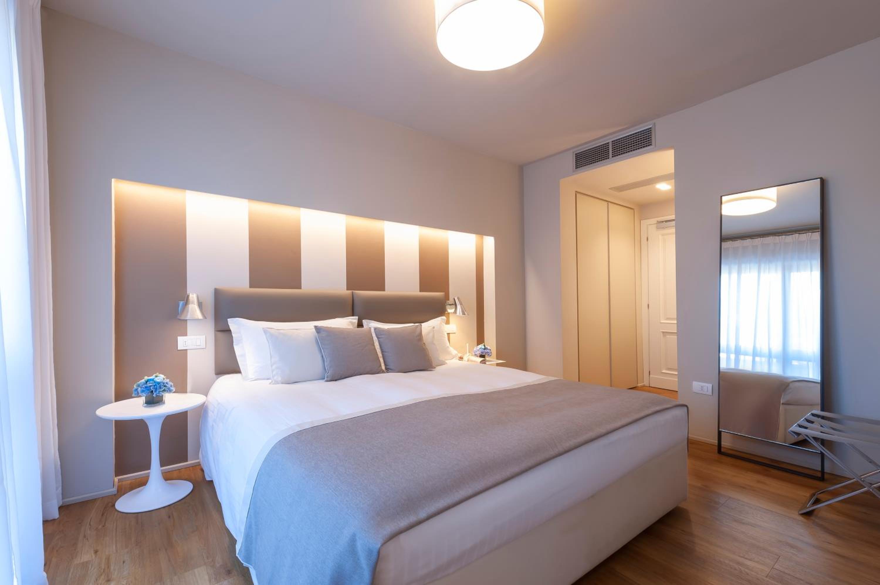 Superior Double Room - Photo 8