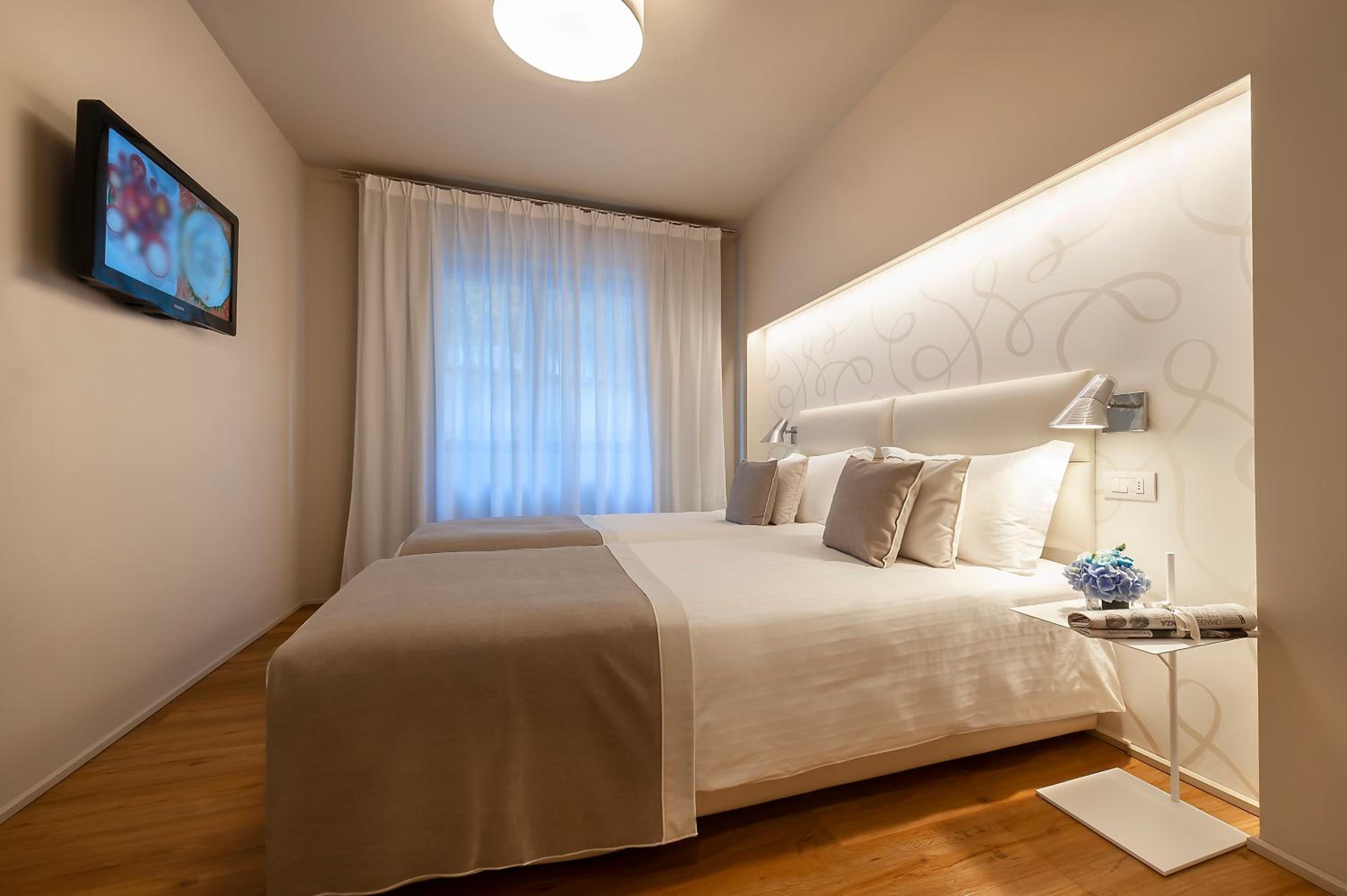 Superior Double Room - Photo 3