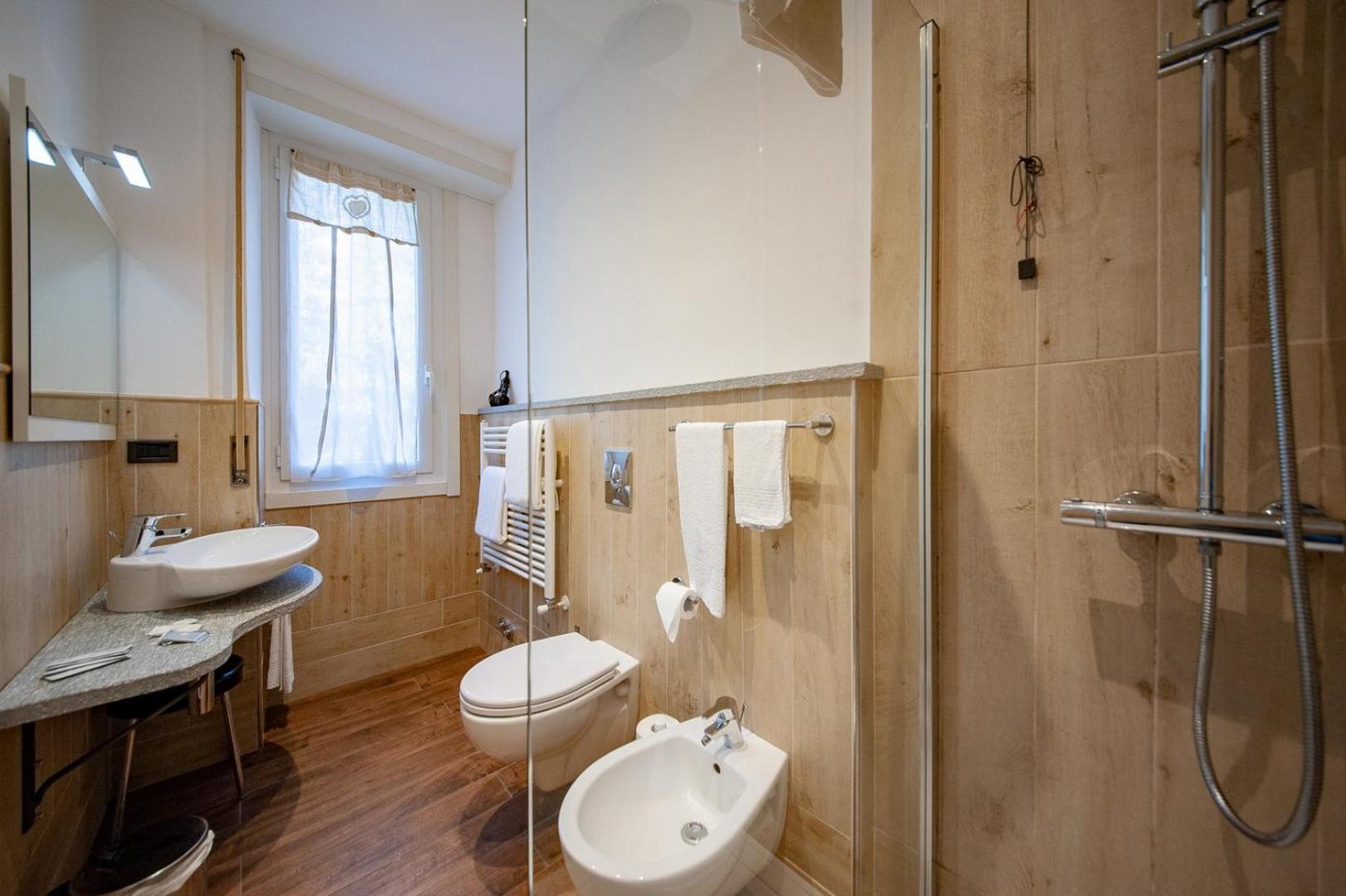 Superior Double or Twin Room photo 3