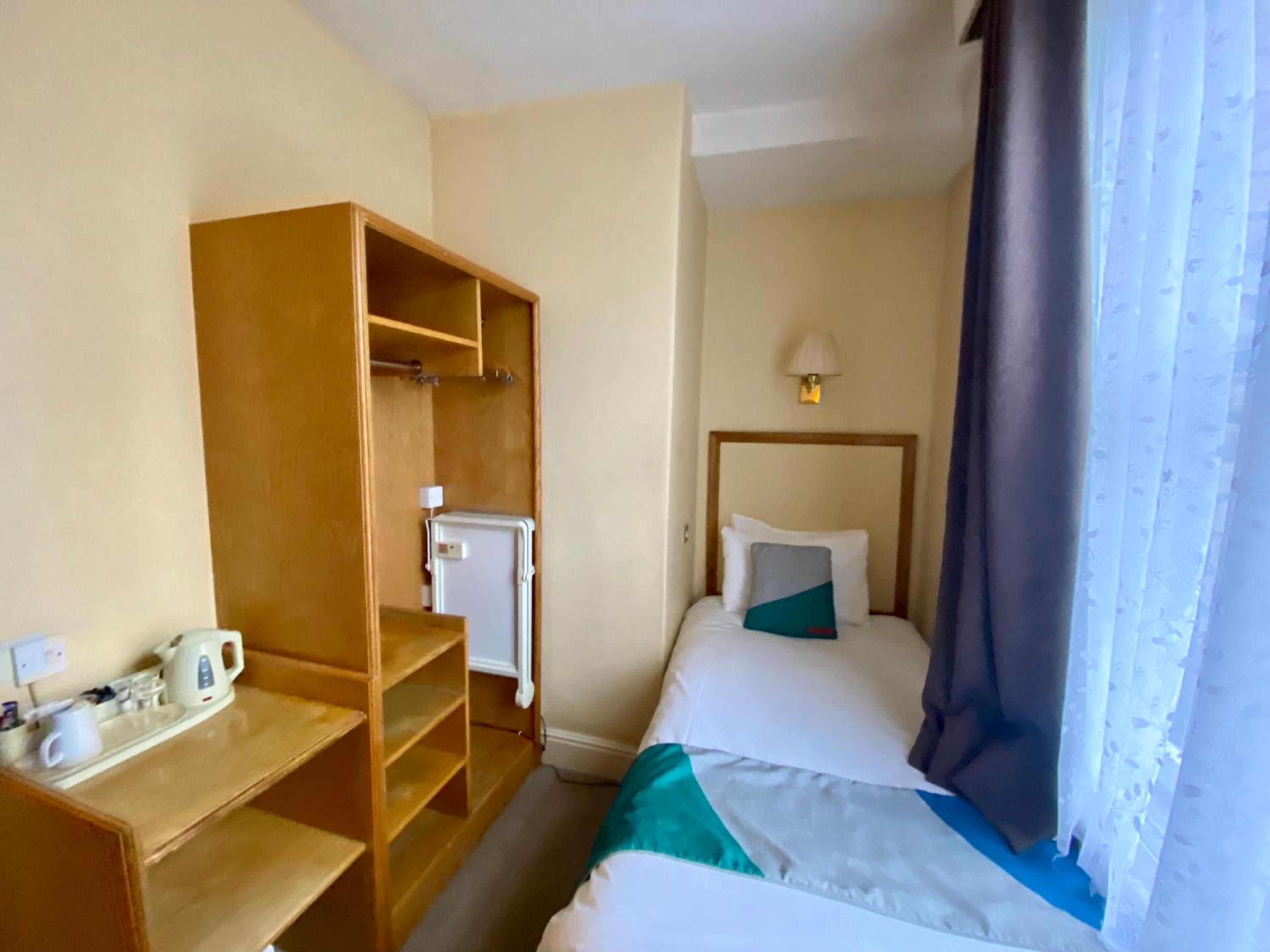 Standard Single Room photo 2