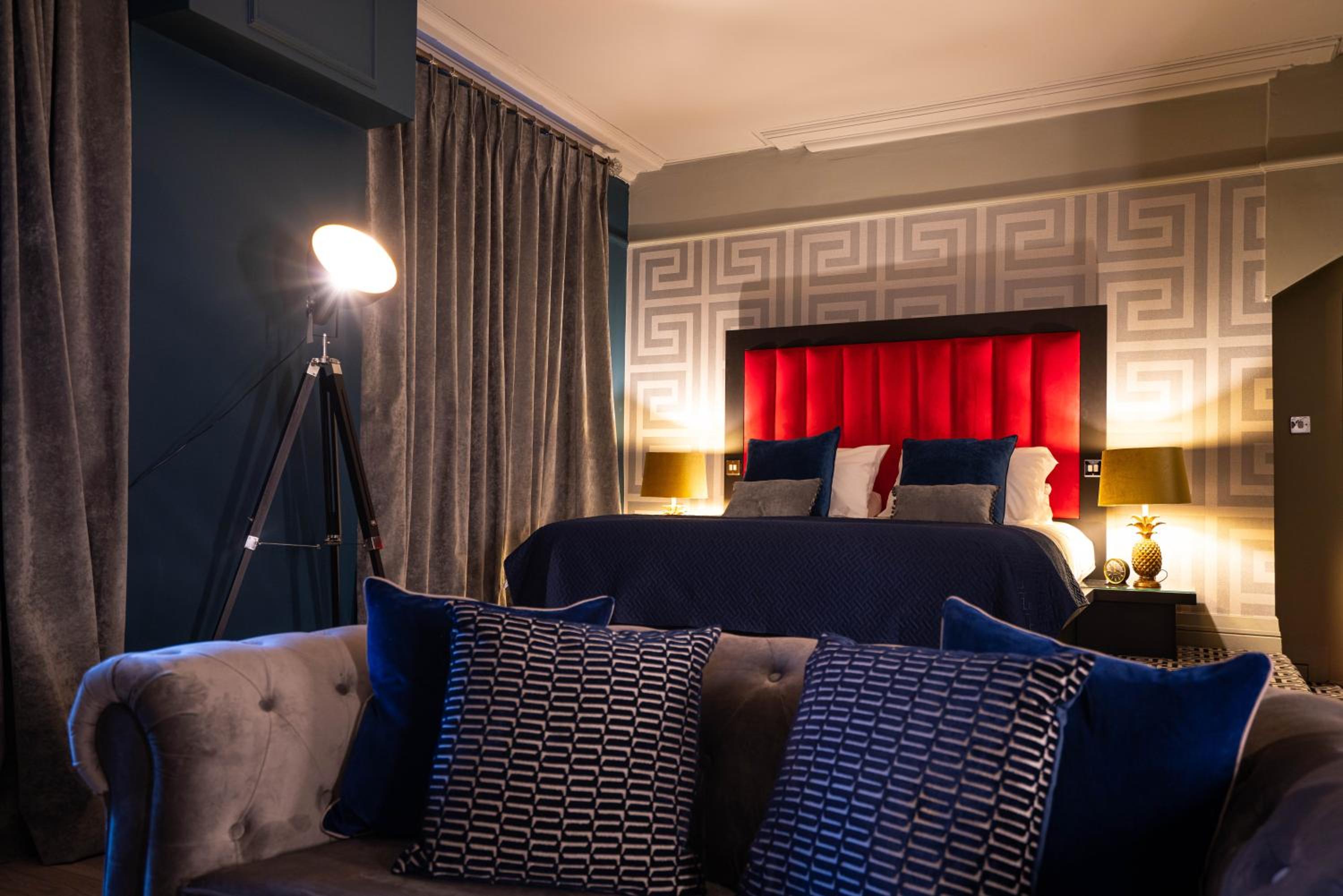 Deluxe Suite photo 1