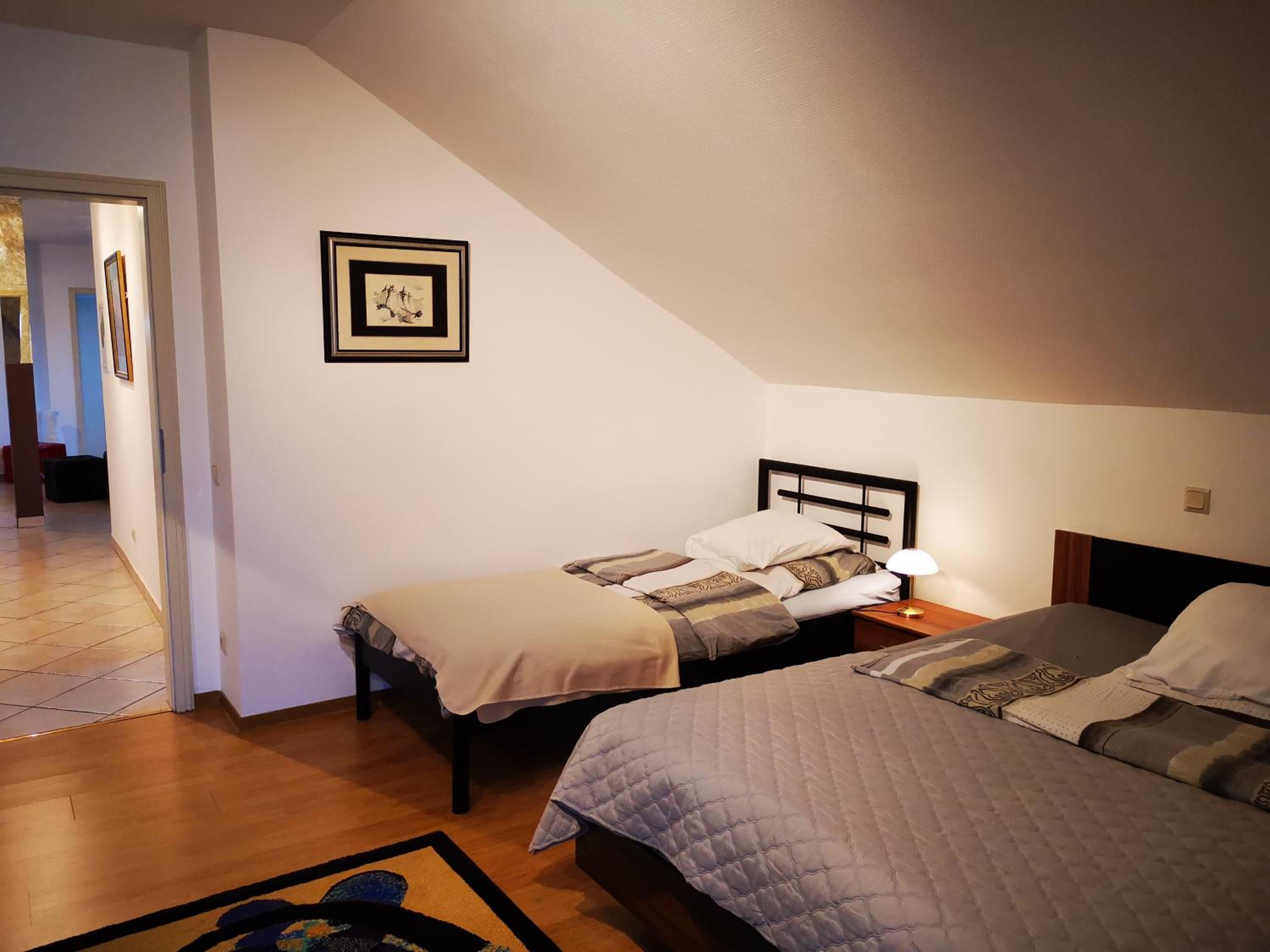 Apartment photo 2
