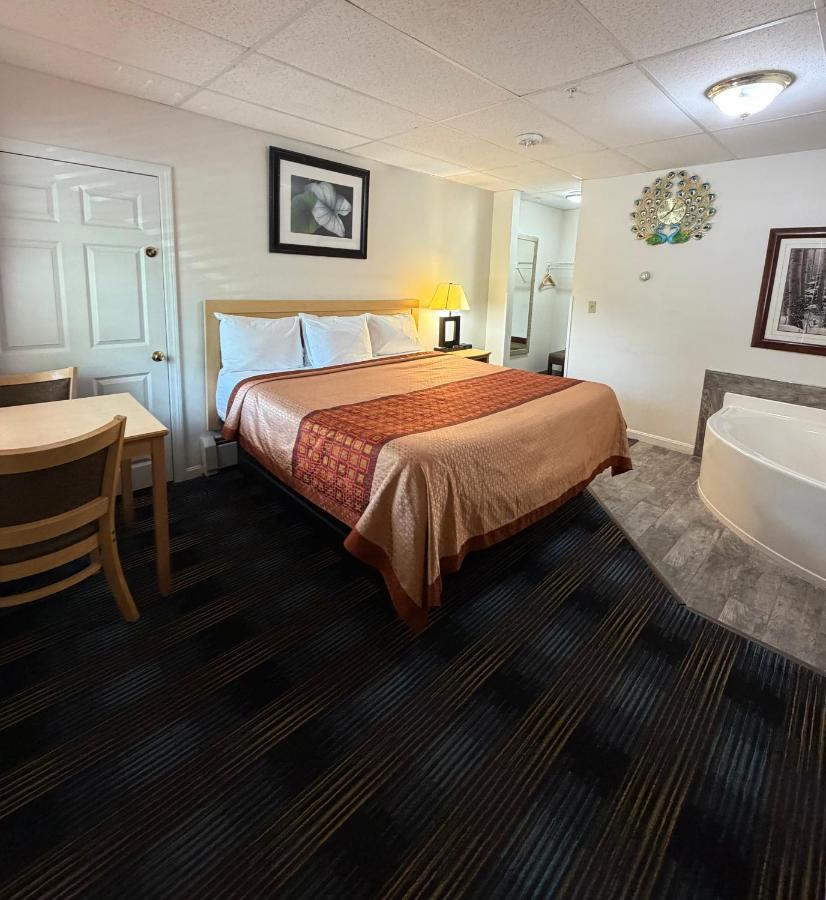 King room with spa bath