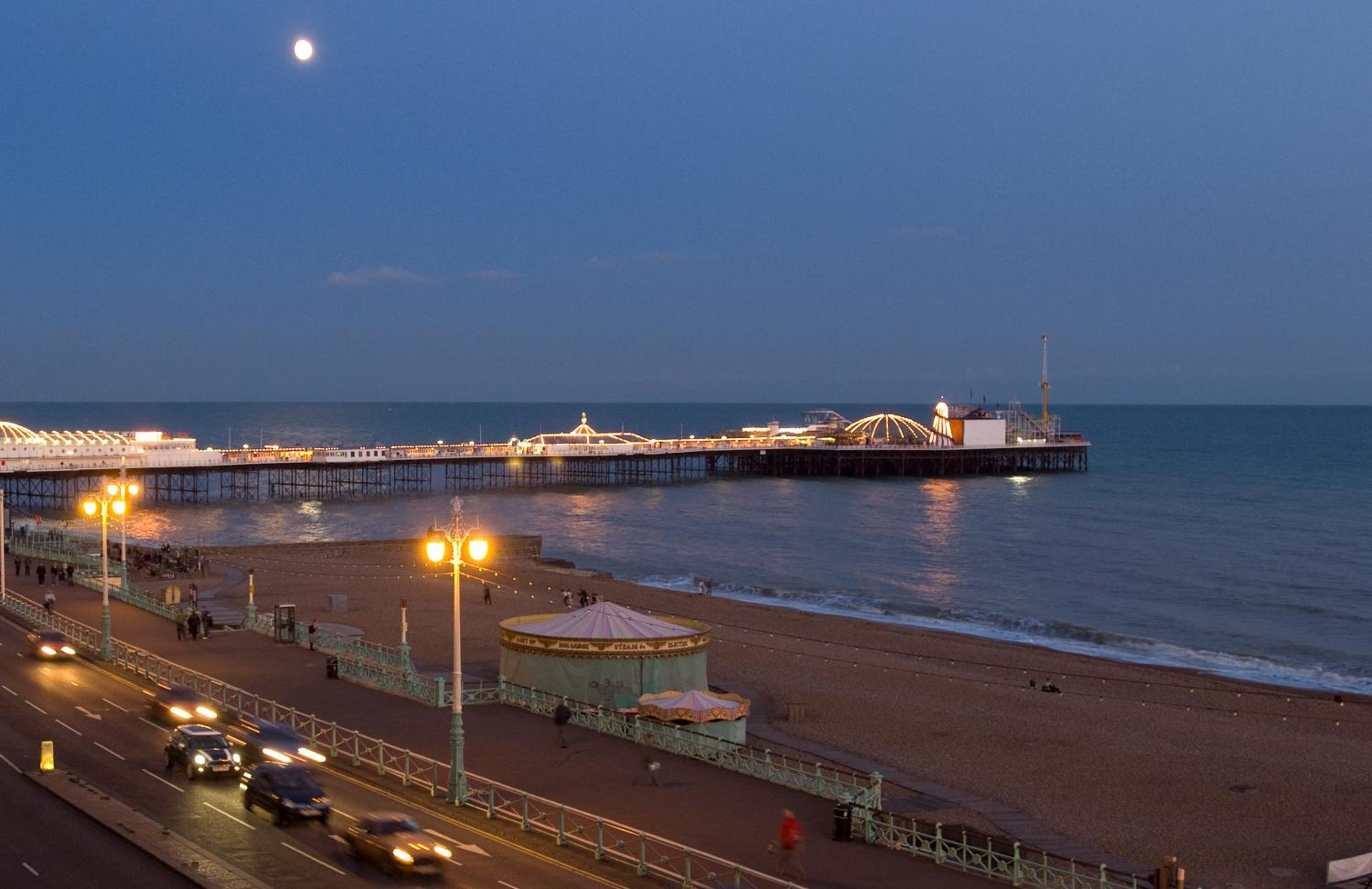 Double Room with Sea View - Photo 2
