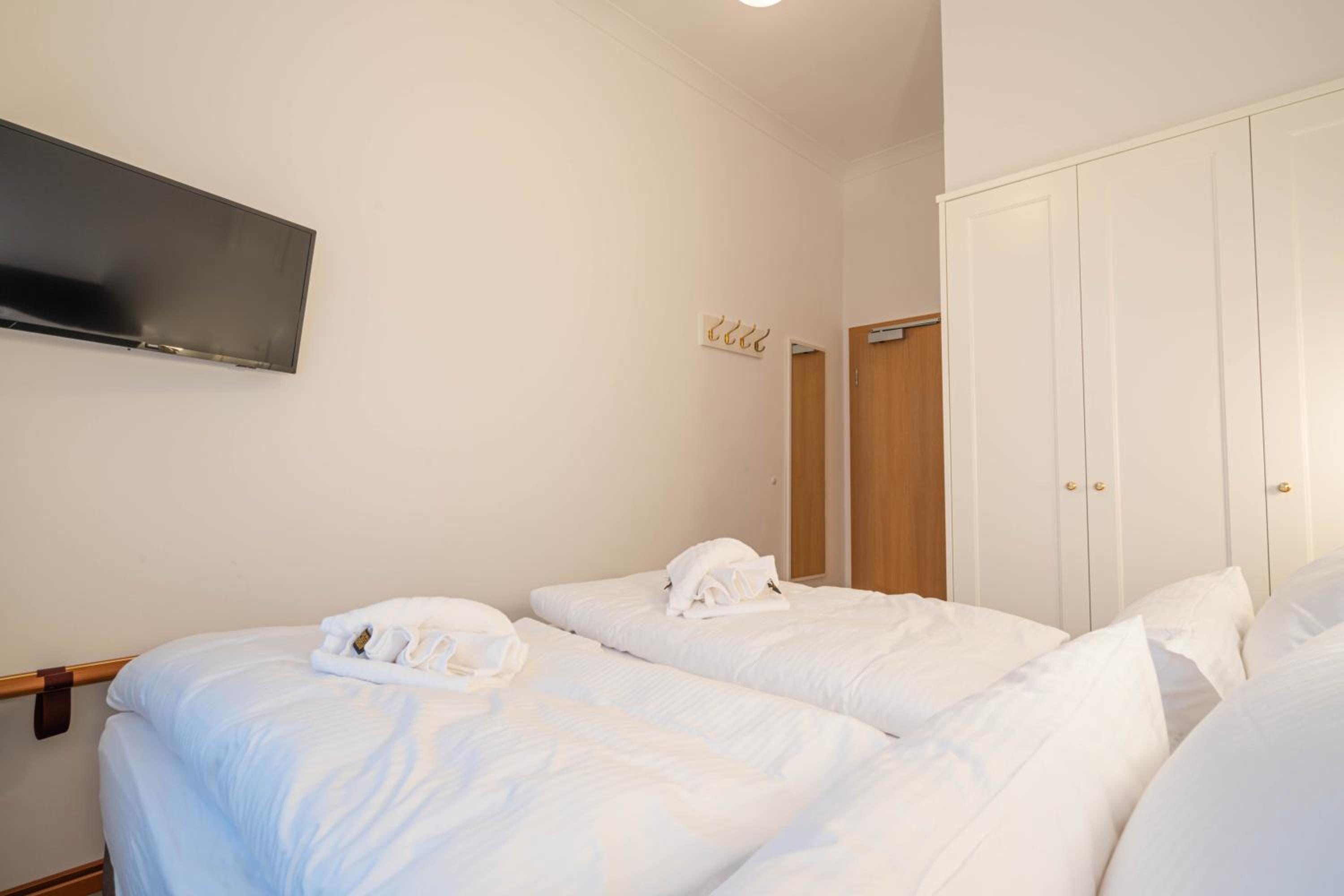 Economy Double Room - ideally for 1 Person photo 3