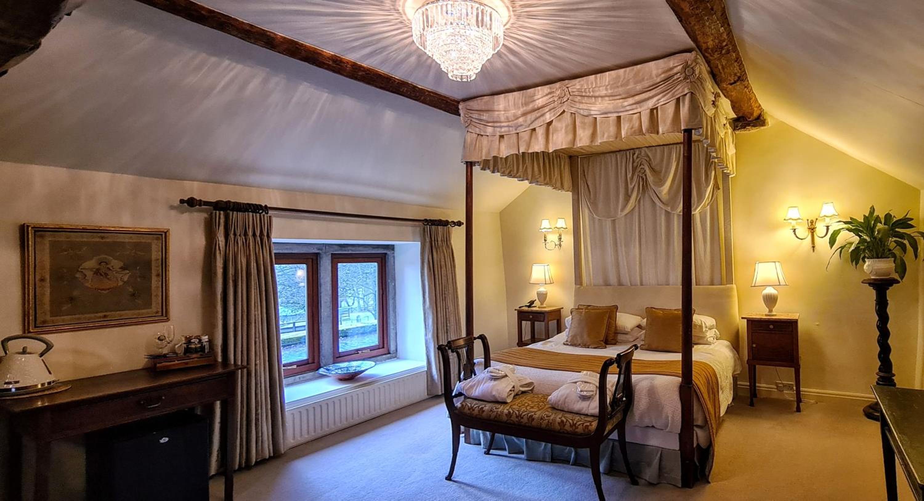 Main House - Master Suite (No Pets)