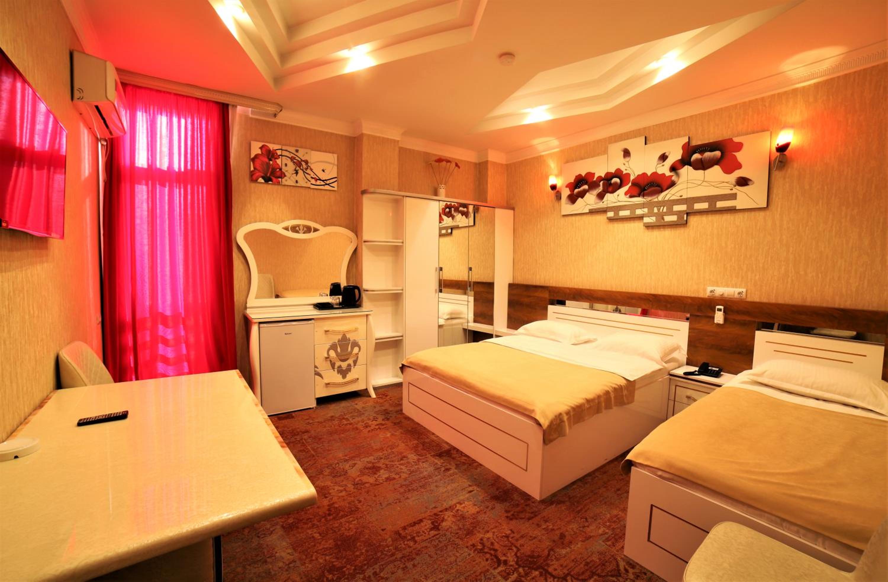 Classic Triple Room