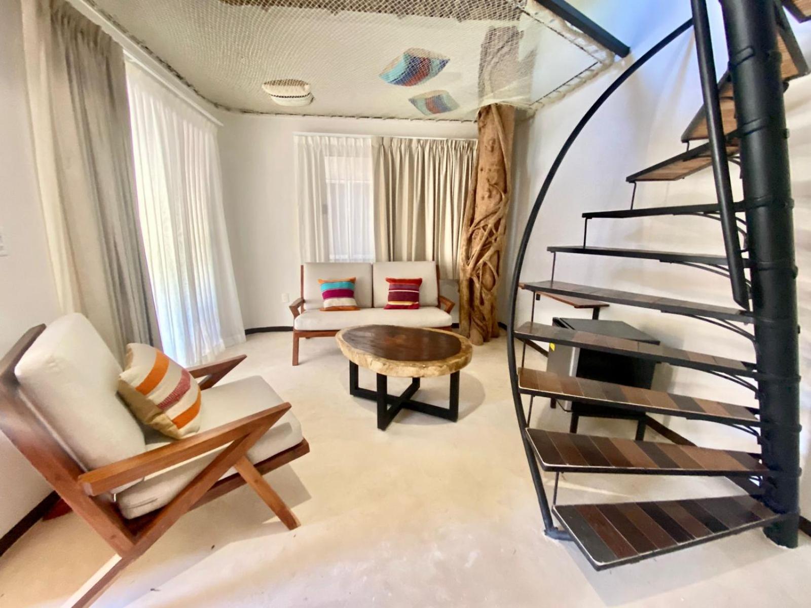 Two-Bedroom Suite - Photo 7