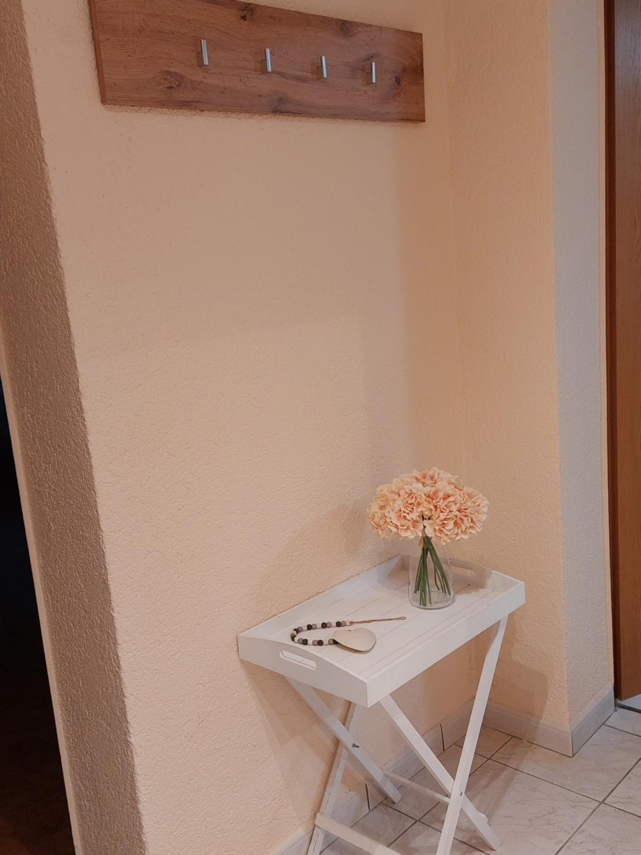 One-Bedroom Apartment - Photo 8