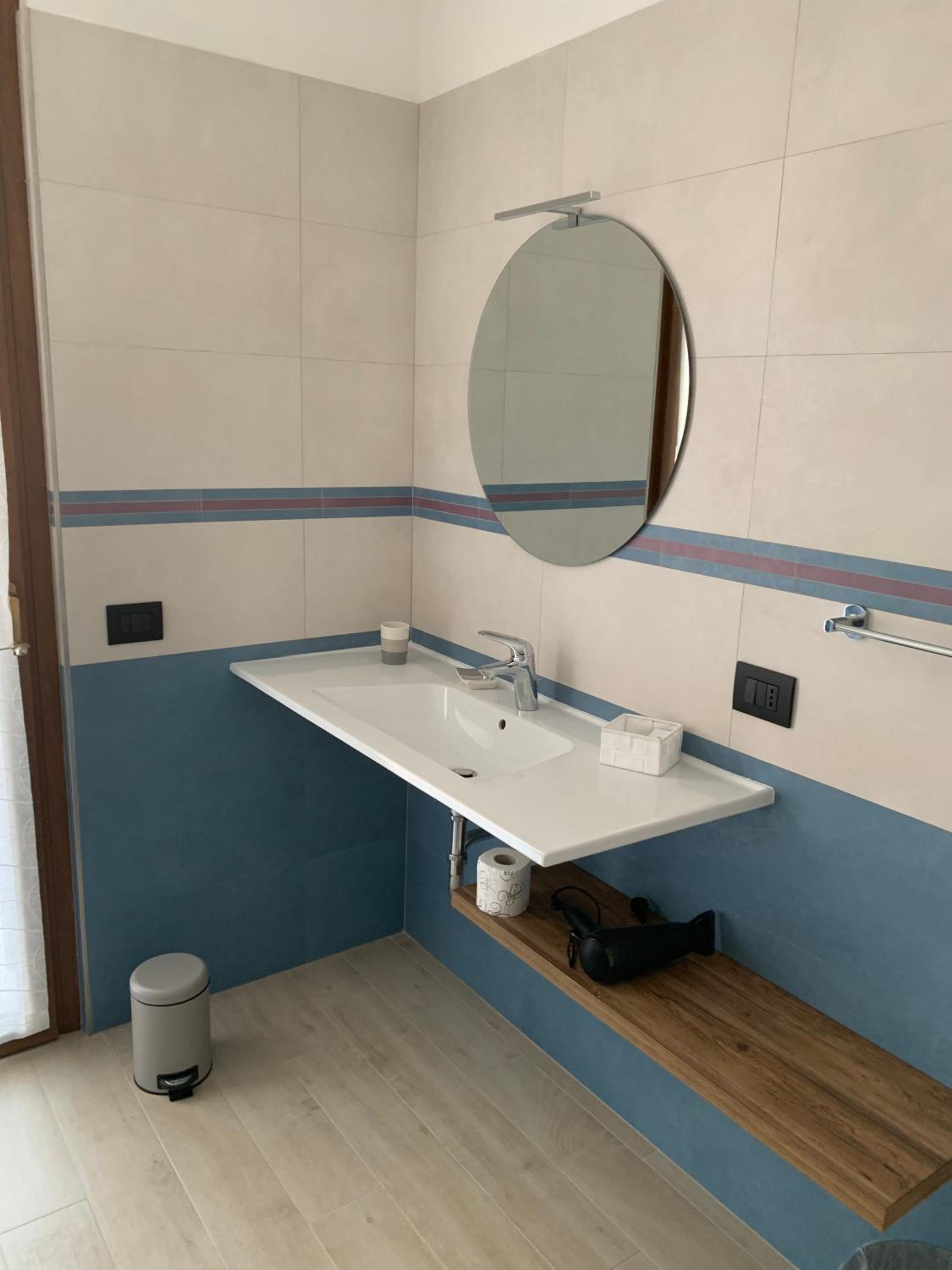 Double Room with Private Bathroom photo 3