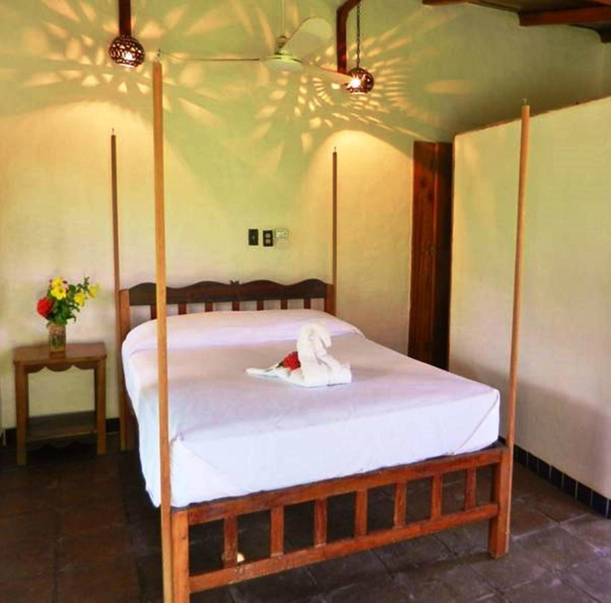 Standard Double Room with Shared Bathroom photo 2