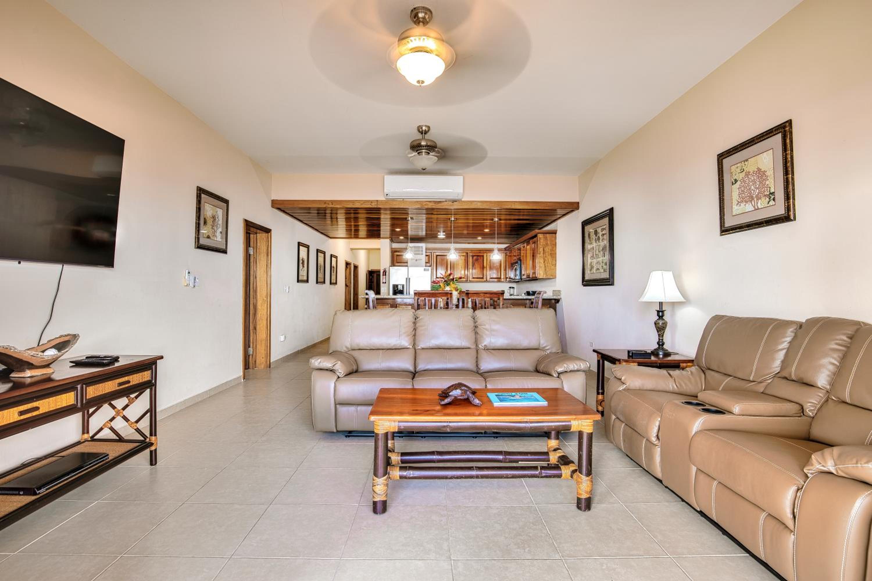 Queen Beachfront Condo