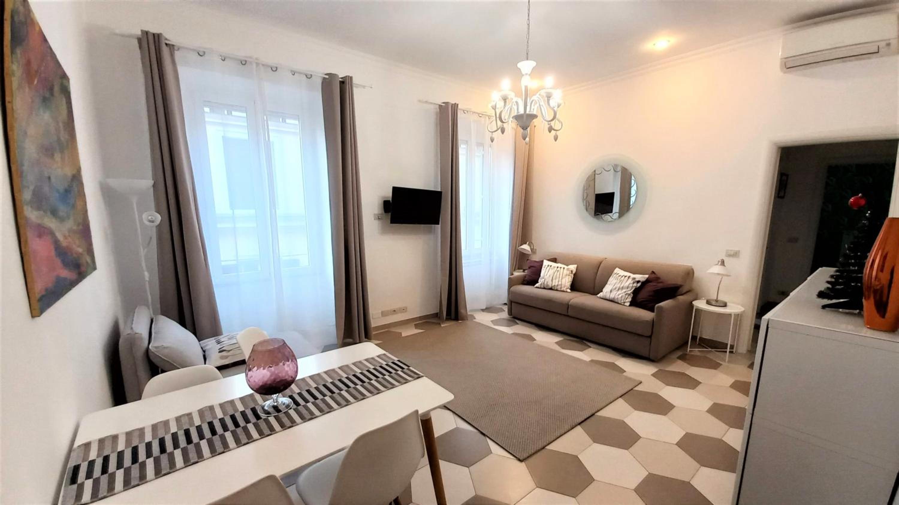 One-Bedroom Apartment