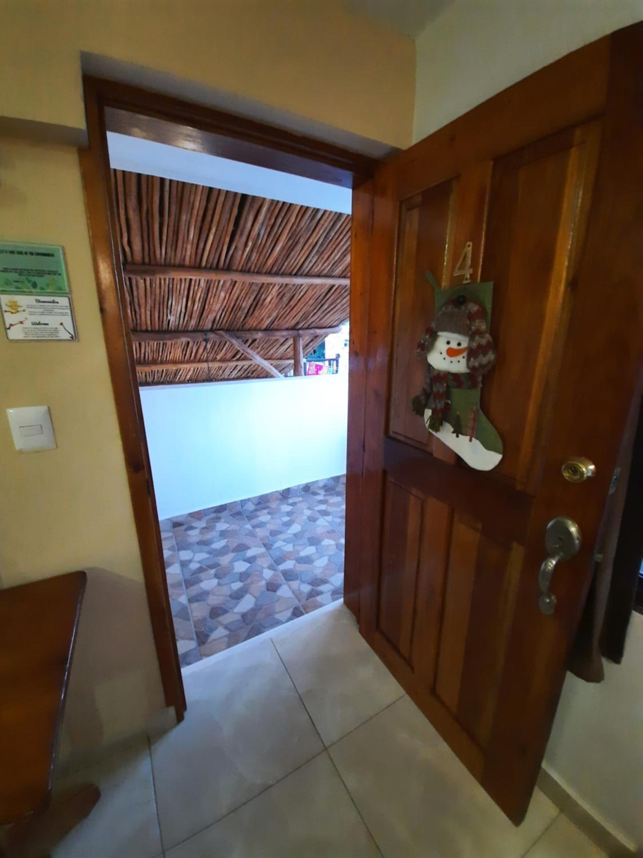 Twin Room with Private Bathroom photo 3