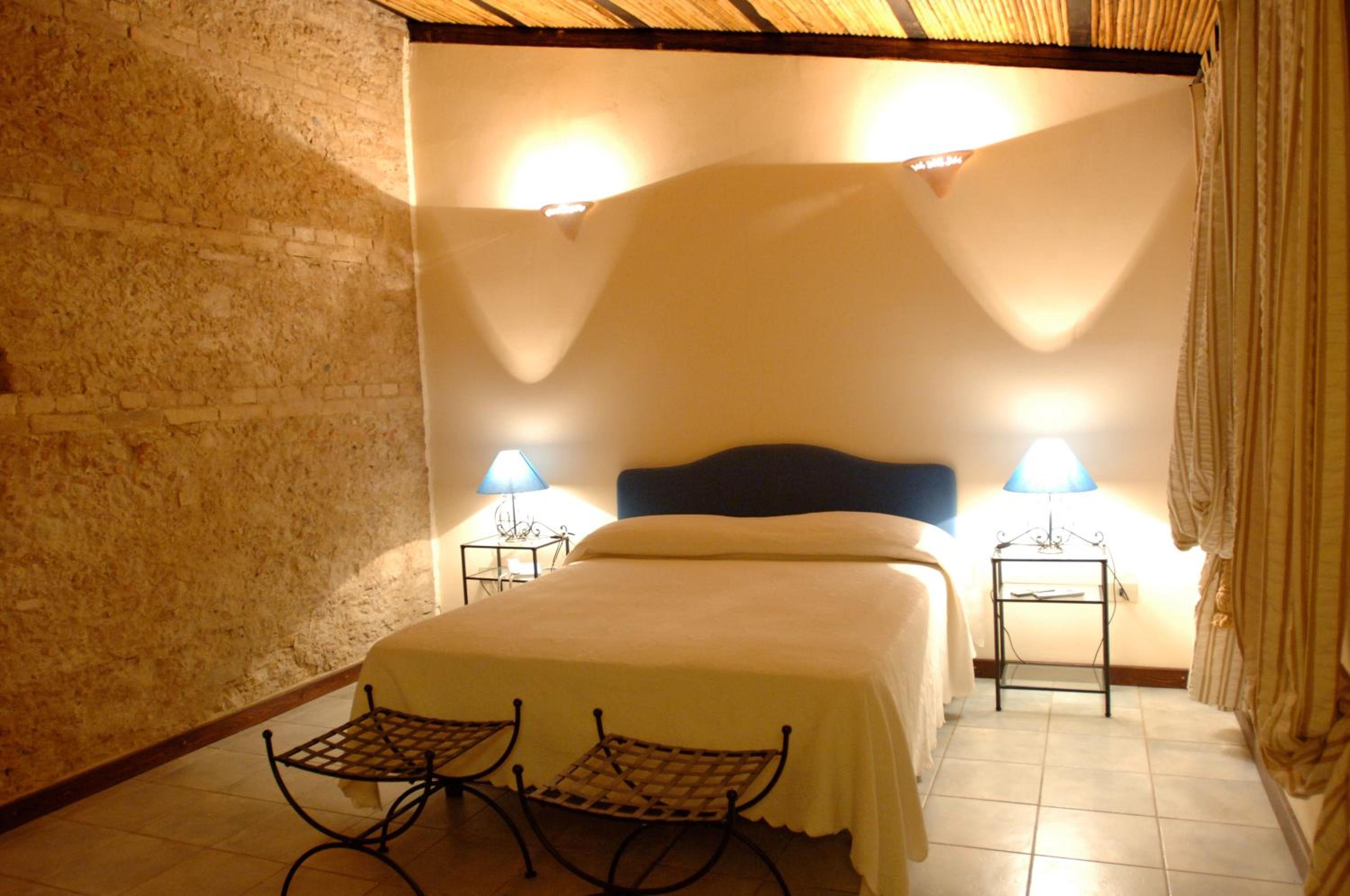 Double or Twin Room with Bathroom photo 3