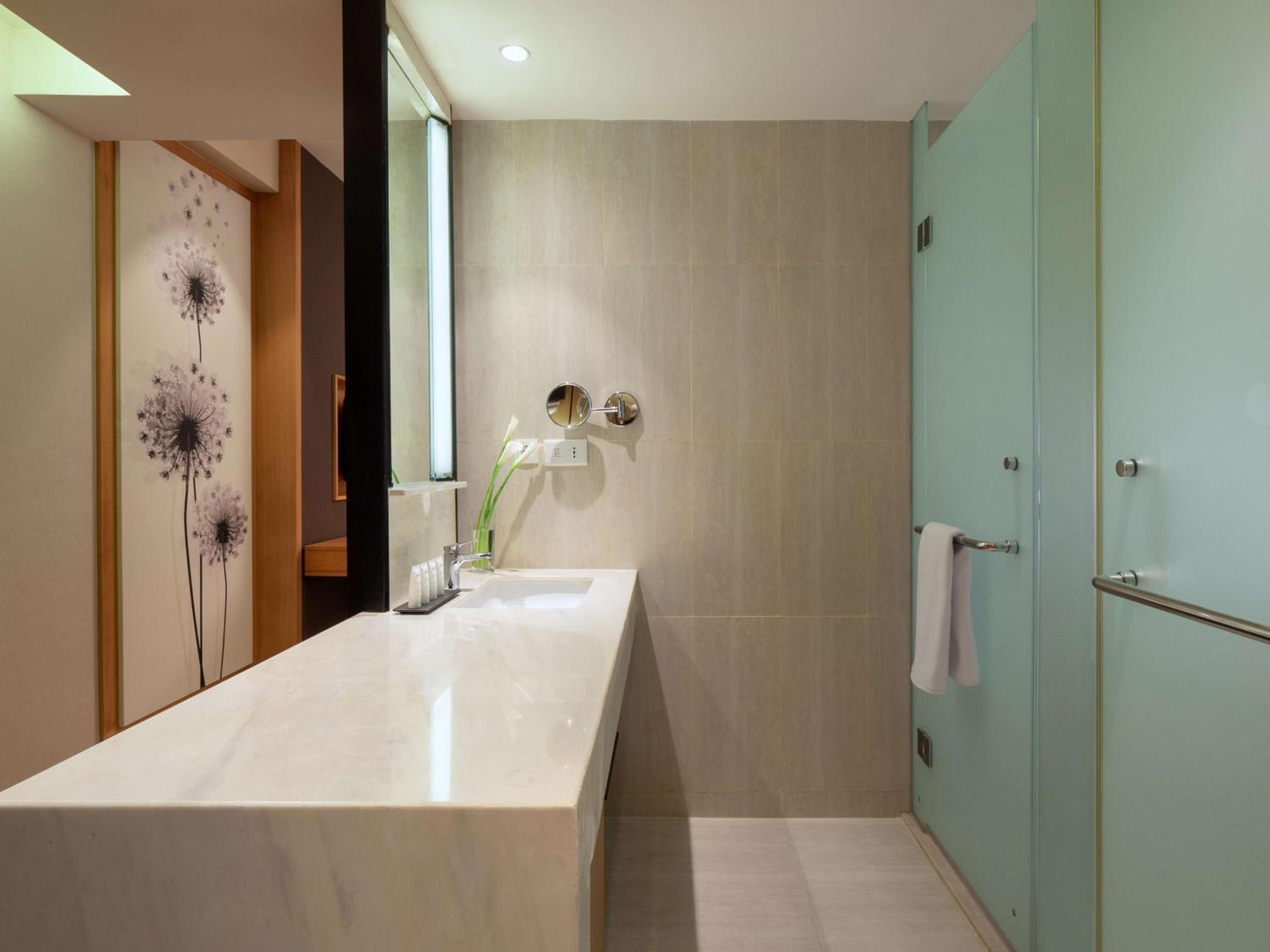 Deluxe Room with Terrace  photo 2