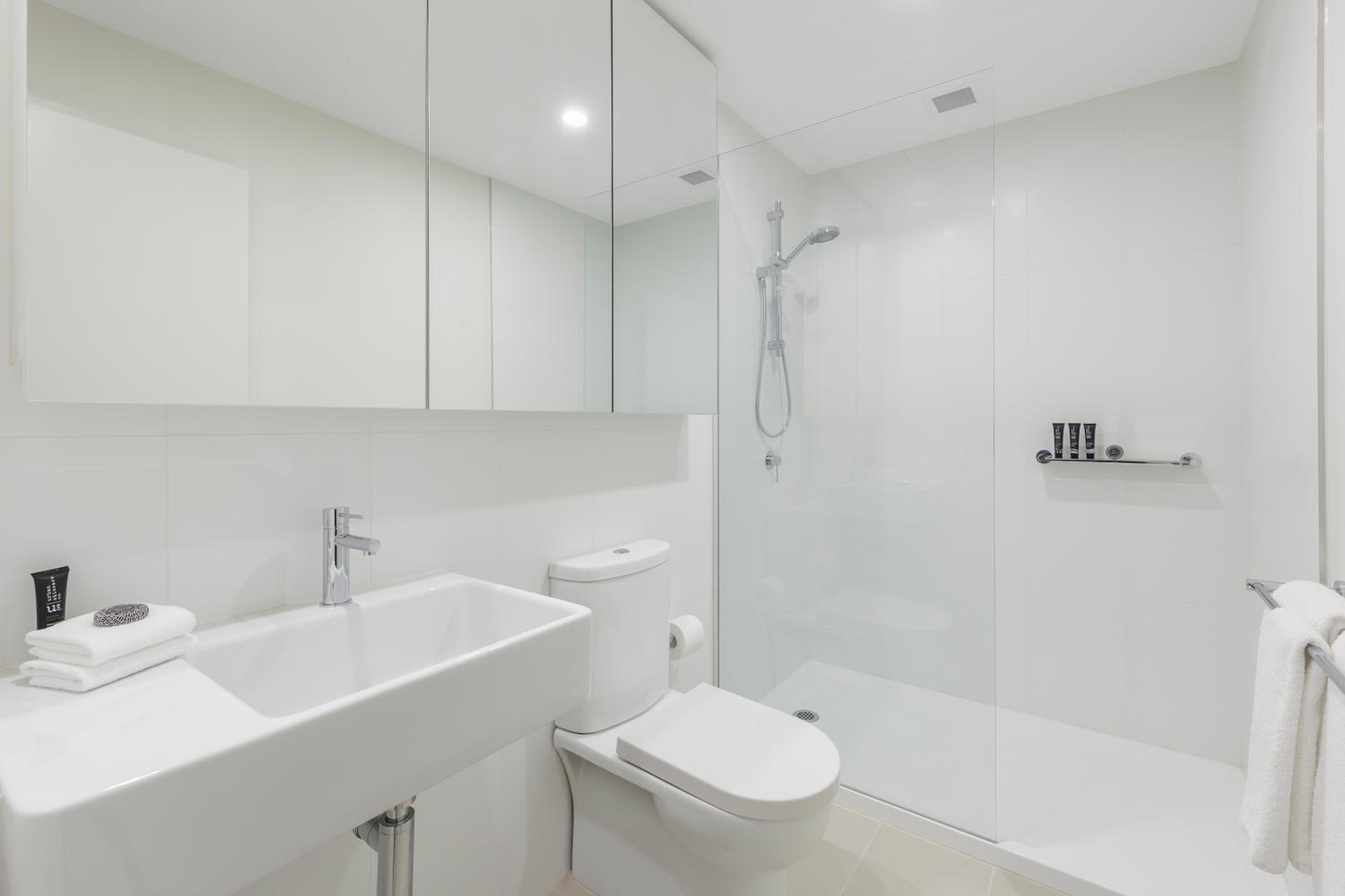 One Bedroom Apartment - Photo 5