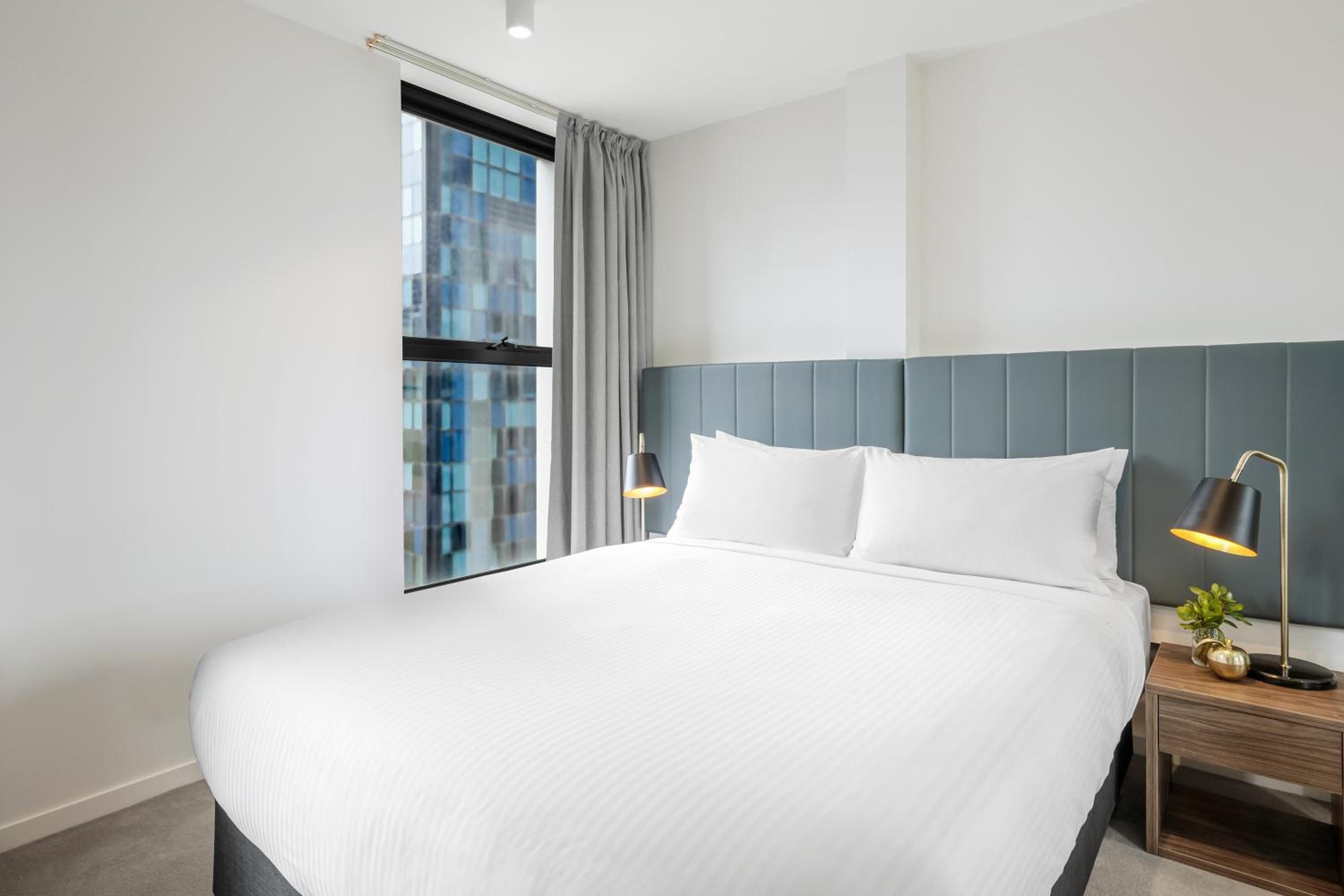 One Bedroom Apartment - Photo 1