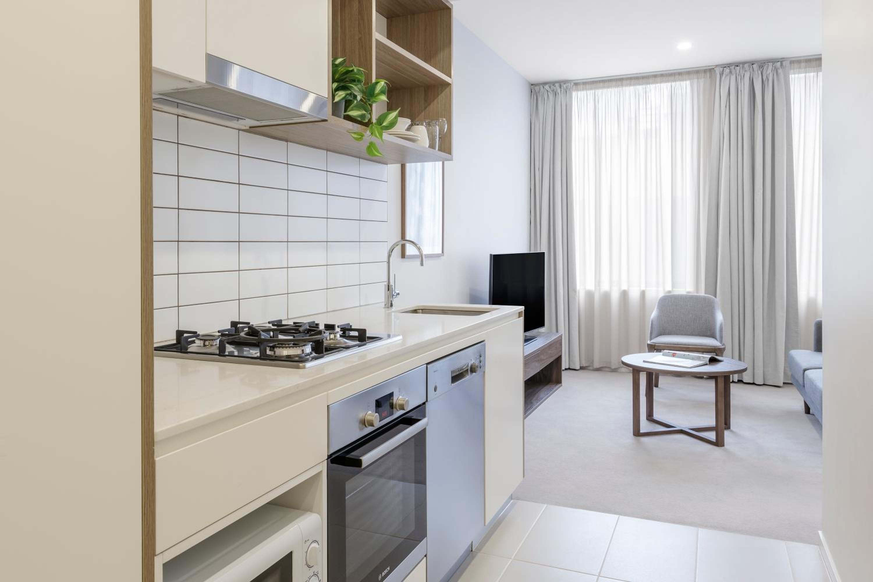 One Bedroom Apartment - Photo 3