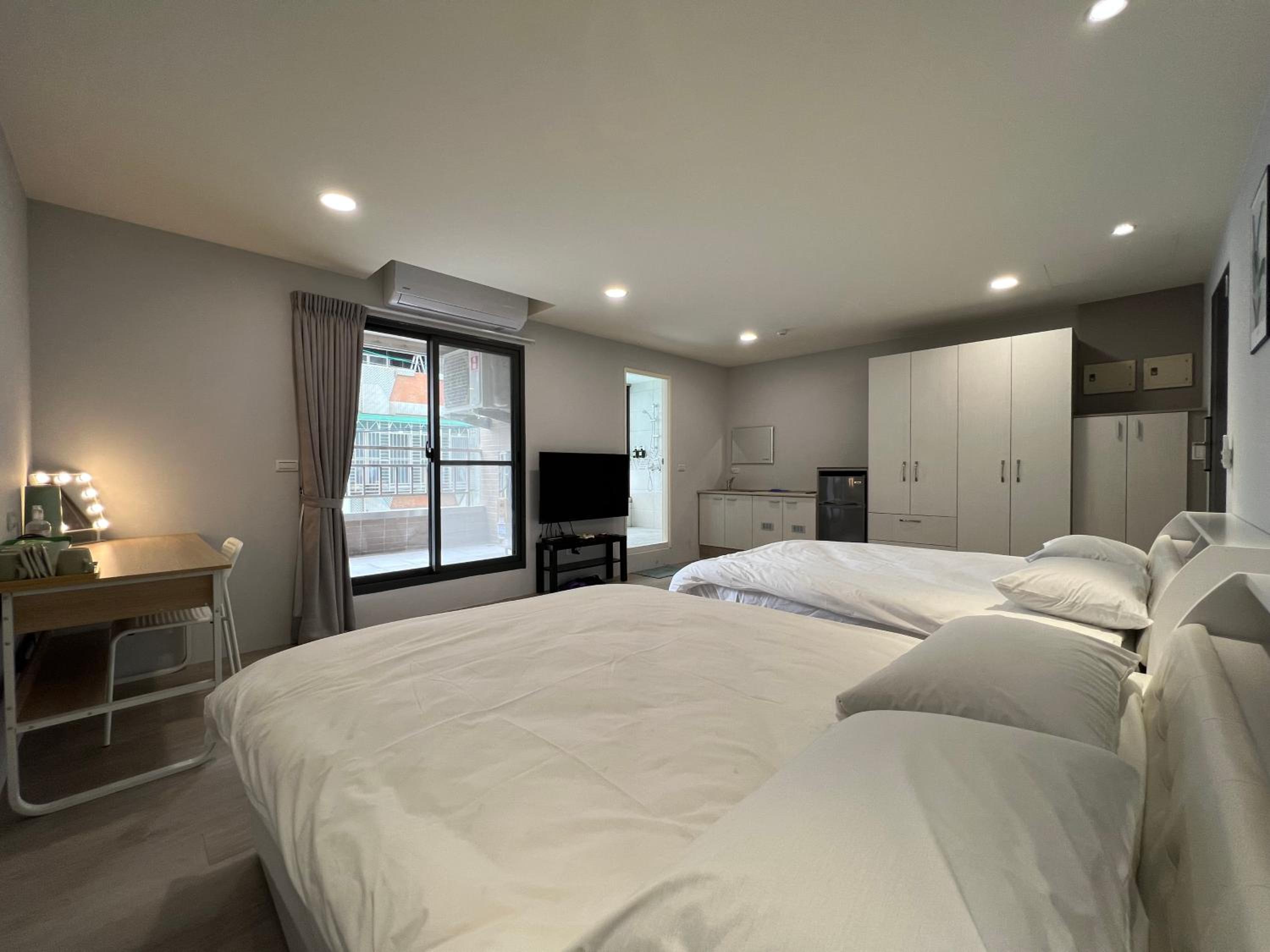 Quadruple Room With Balcony photo 2