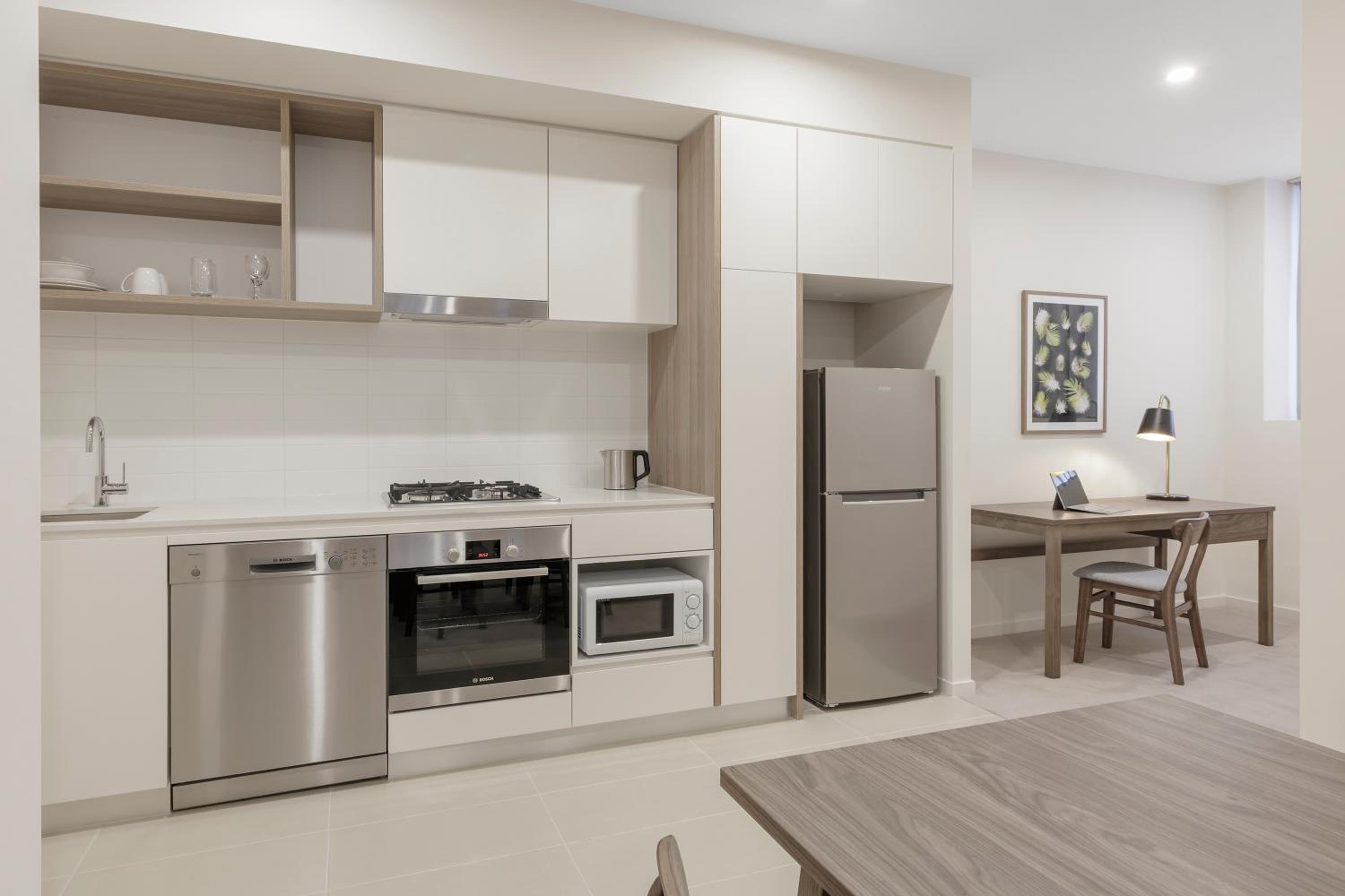 One Bedroom Apartment + Study - Photo 7