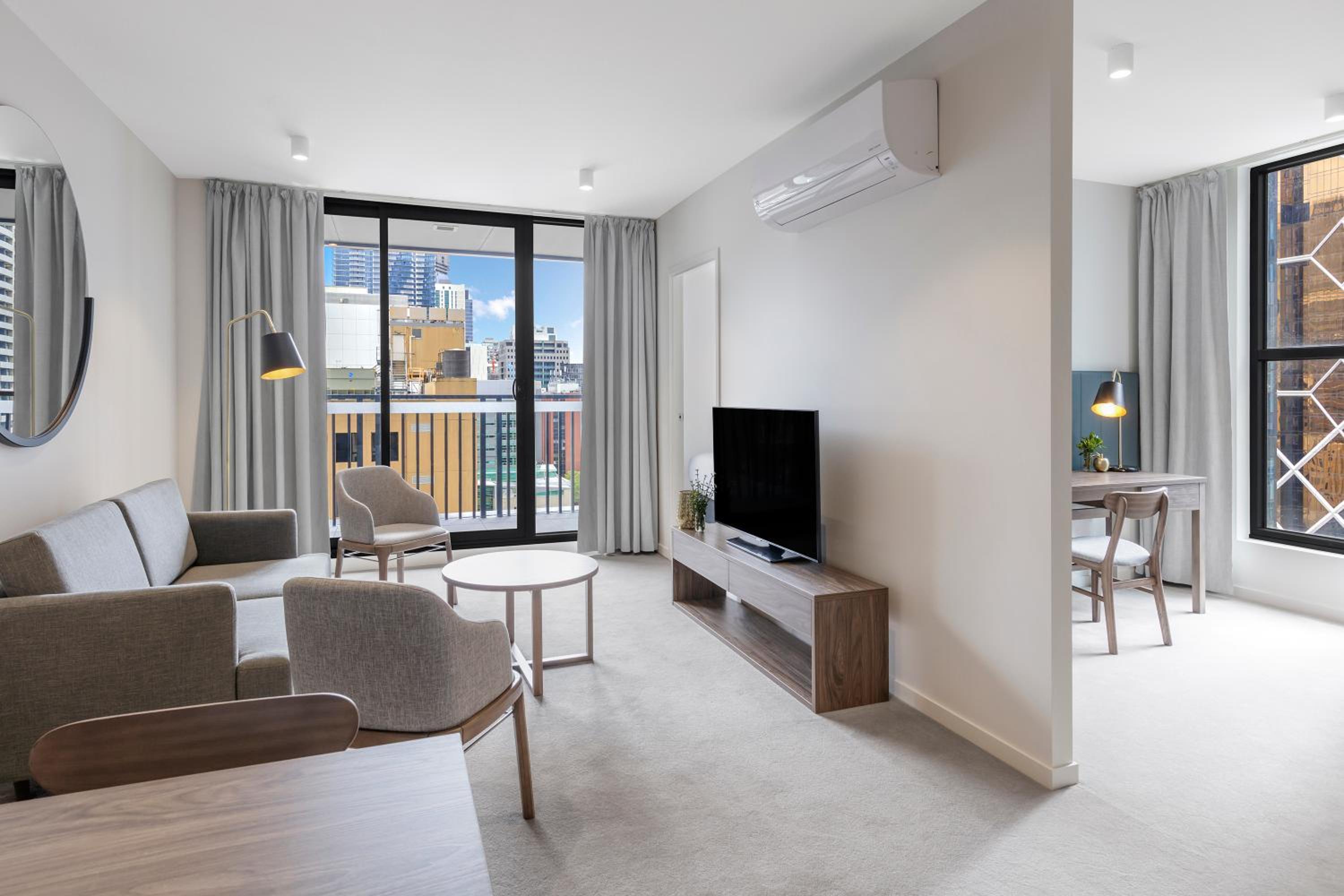 One Bedroom Apartment + Balcony - Photo 1