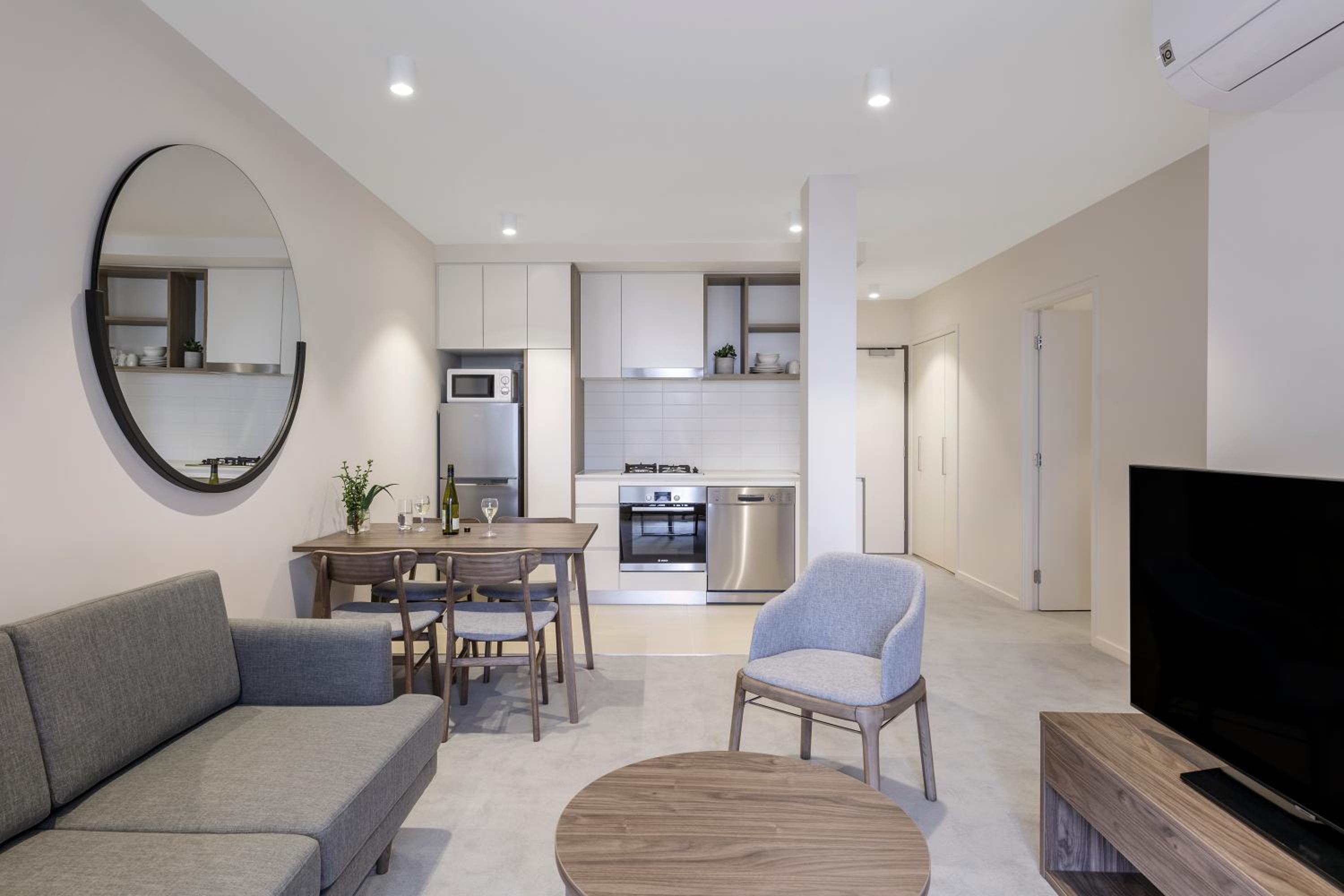 Two Bedroom Apartment + Balcony - Photo 3