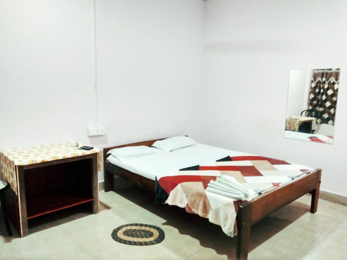 Standard Double Room with Fan photo 1