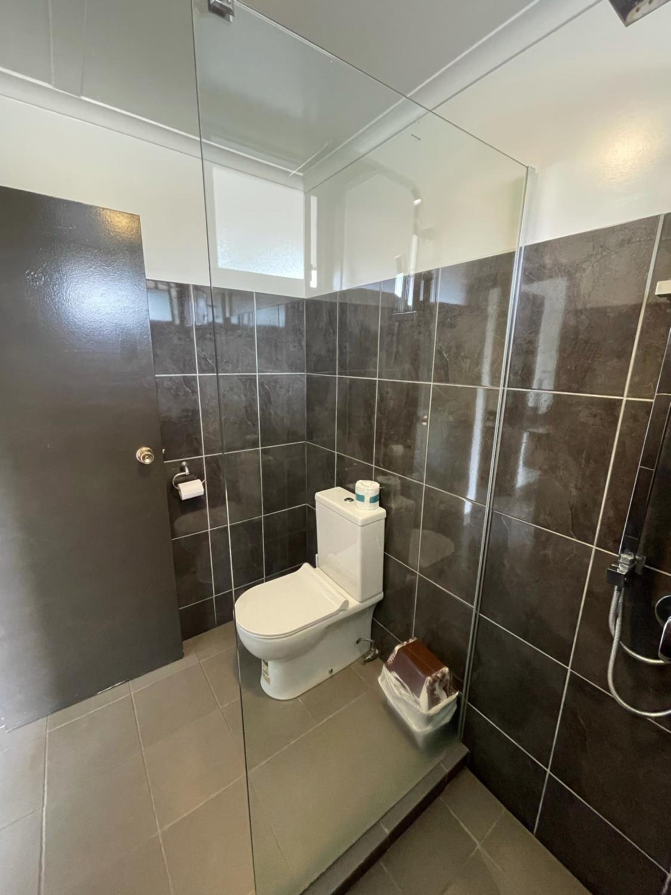 Standard Twin Room - Photo 2