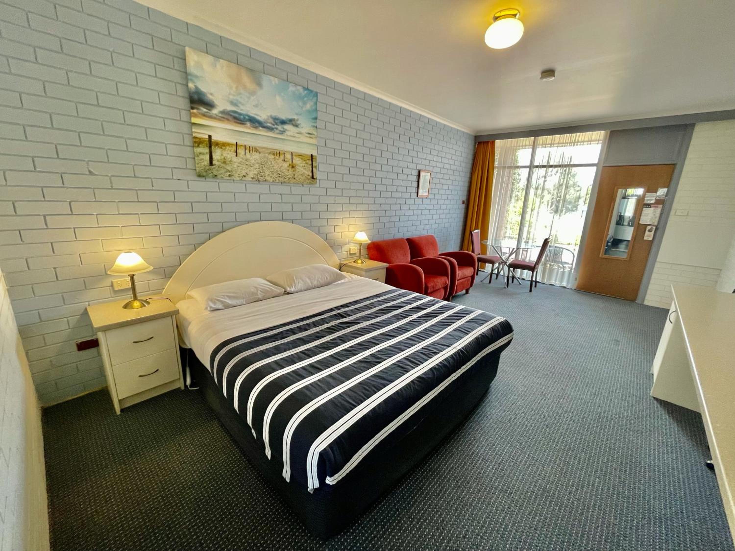 Executive King Room - Photo 4